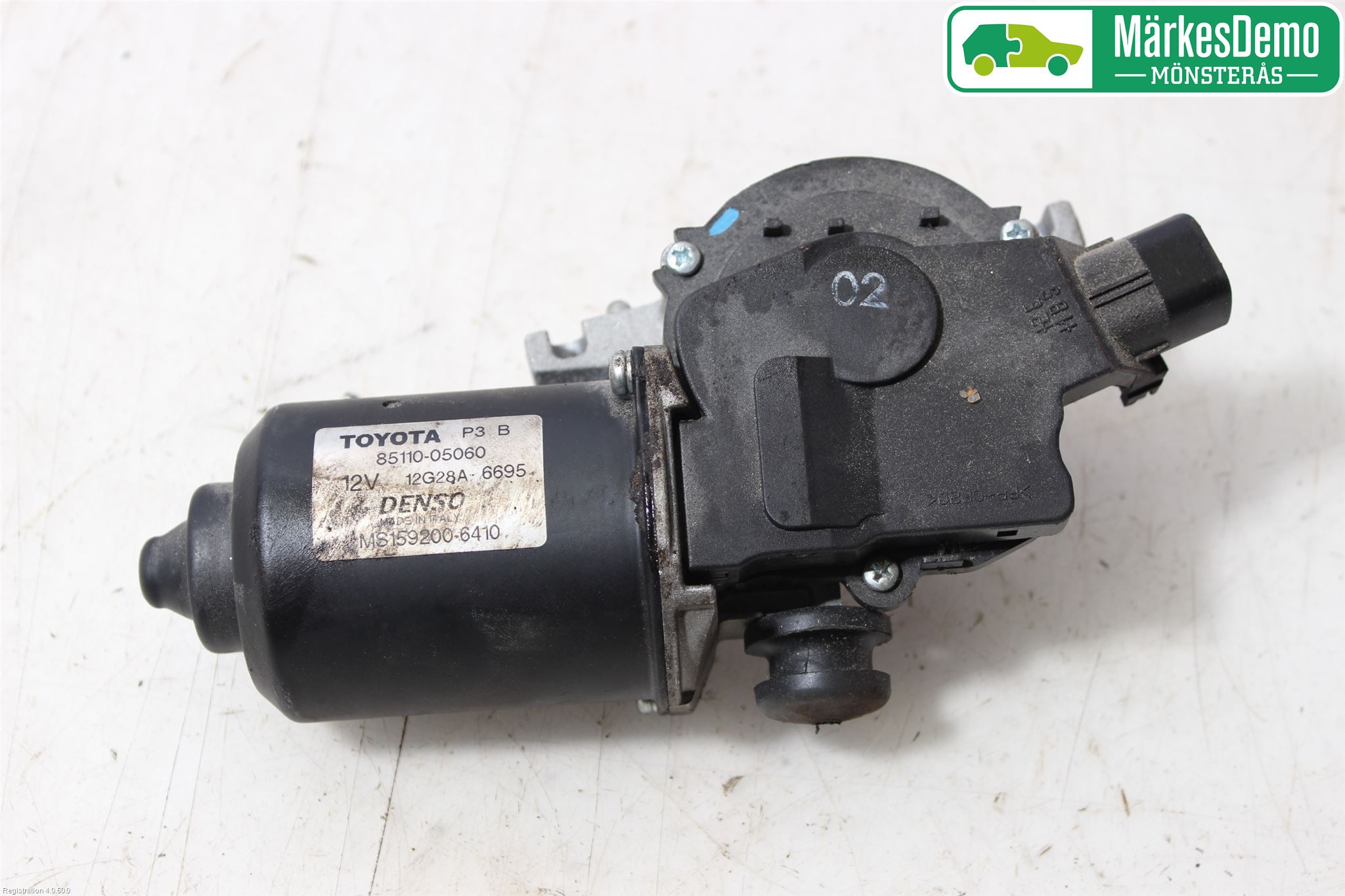 Toyota AVENSIS 03-06 Viskermotor Frontrute
