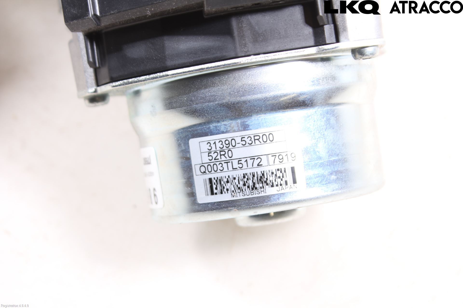 Suzuki SWIFT 17-24 Rattakselaggregat Innebygd Servo