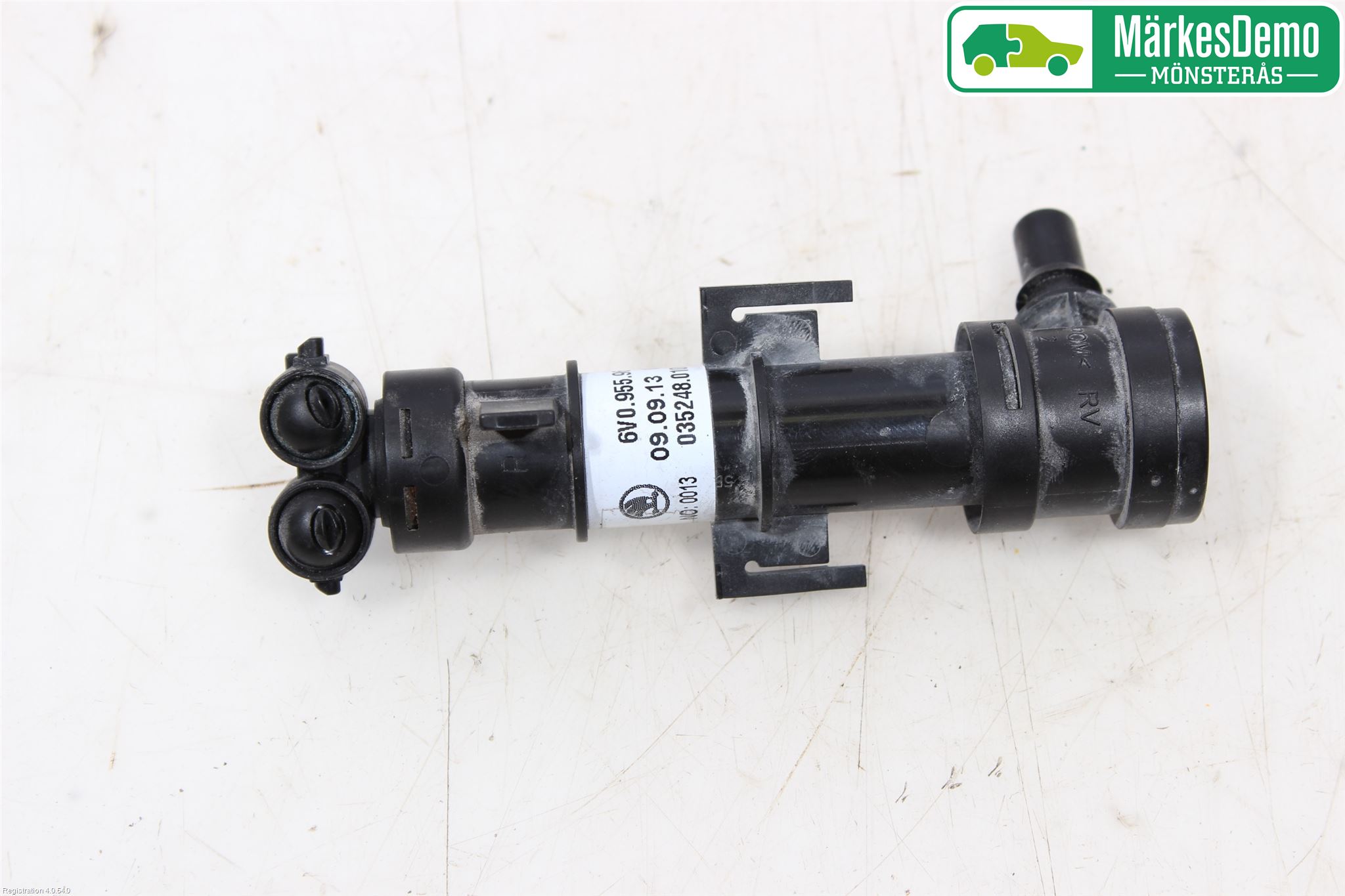 Skoda FABIA 15-21 Spylerdyse Frontlykter