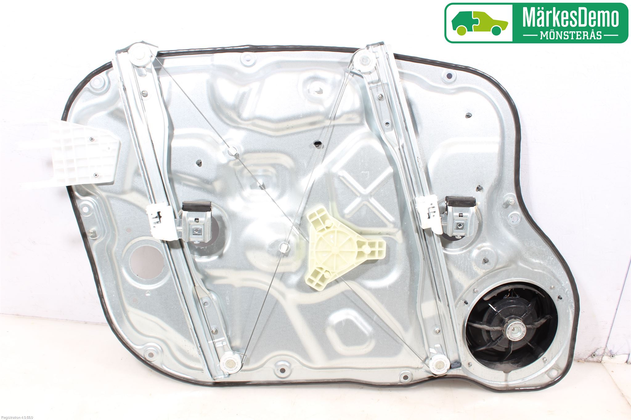 Kia CEED 06-12 Vindusheis