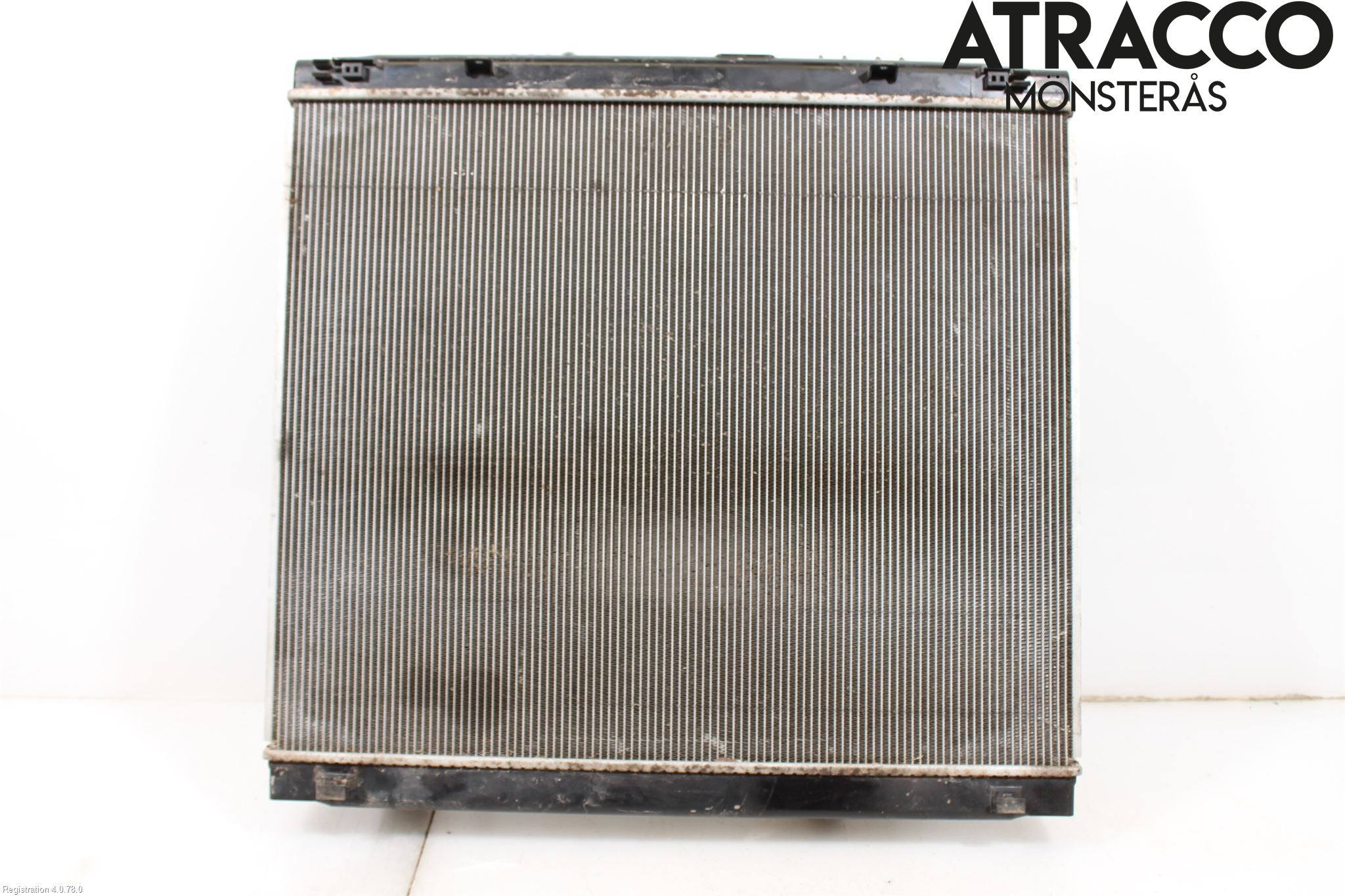 Toyota HILUX 16- Radiator Automat