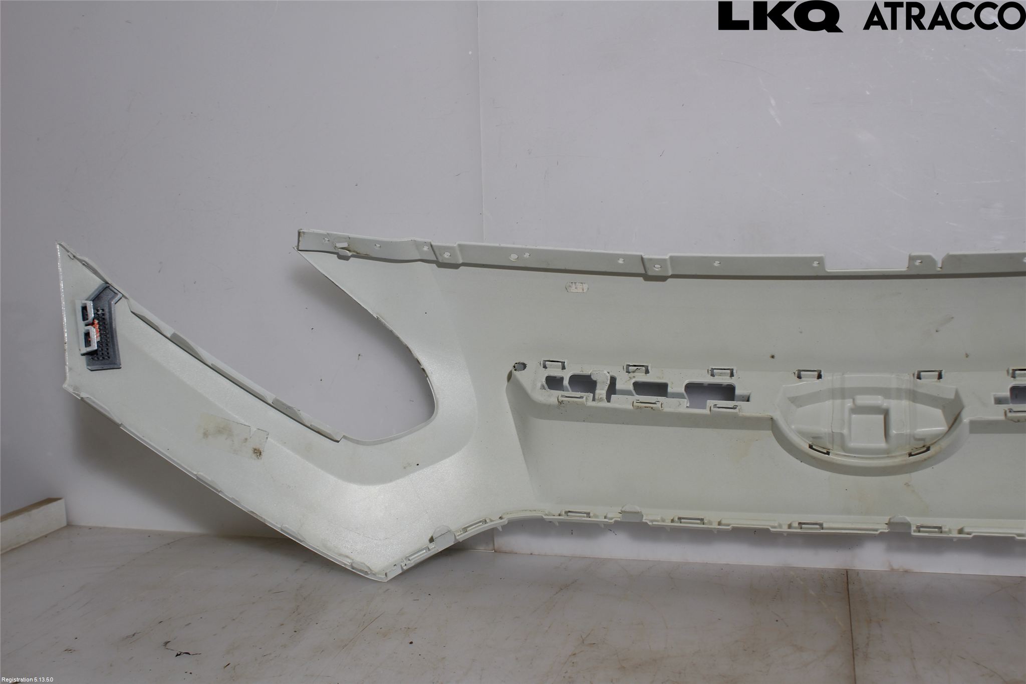 Ford TRANSIT/TOURNEO CONNECT 13-22 Støtfanger Foran Plastdeksel