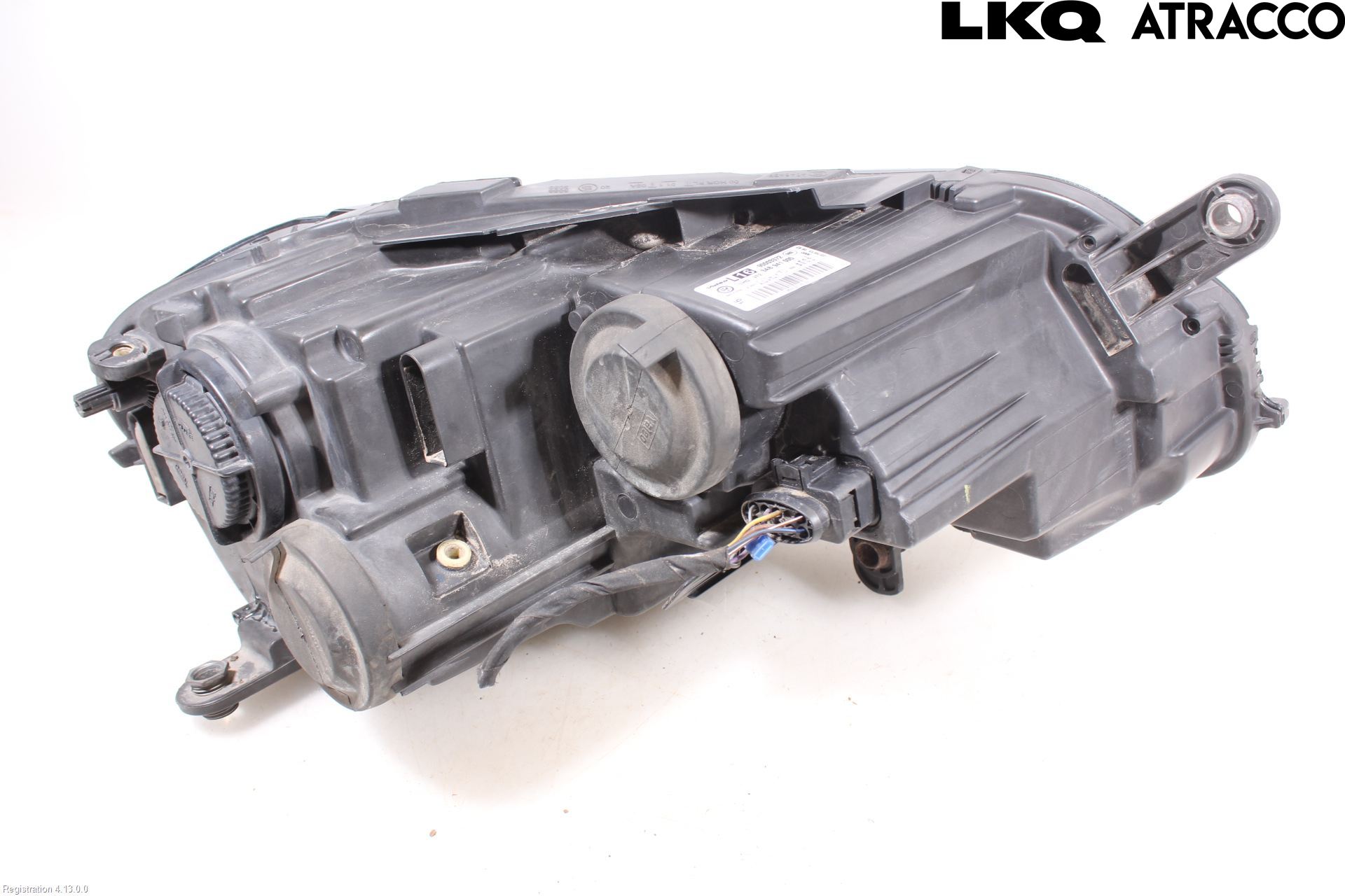 Volkswagen VW PASSAT 11-14 Frontlykt Venstre