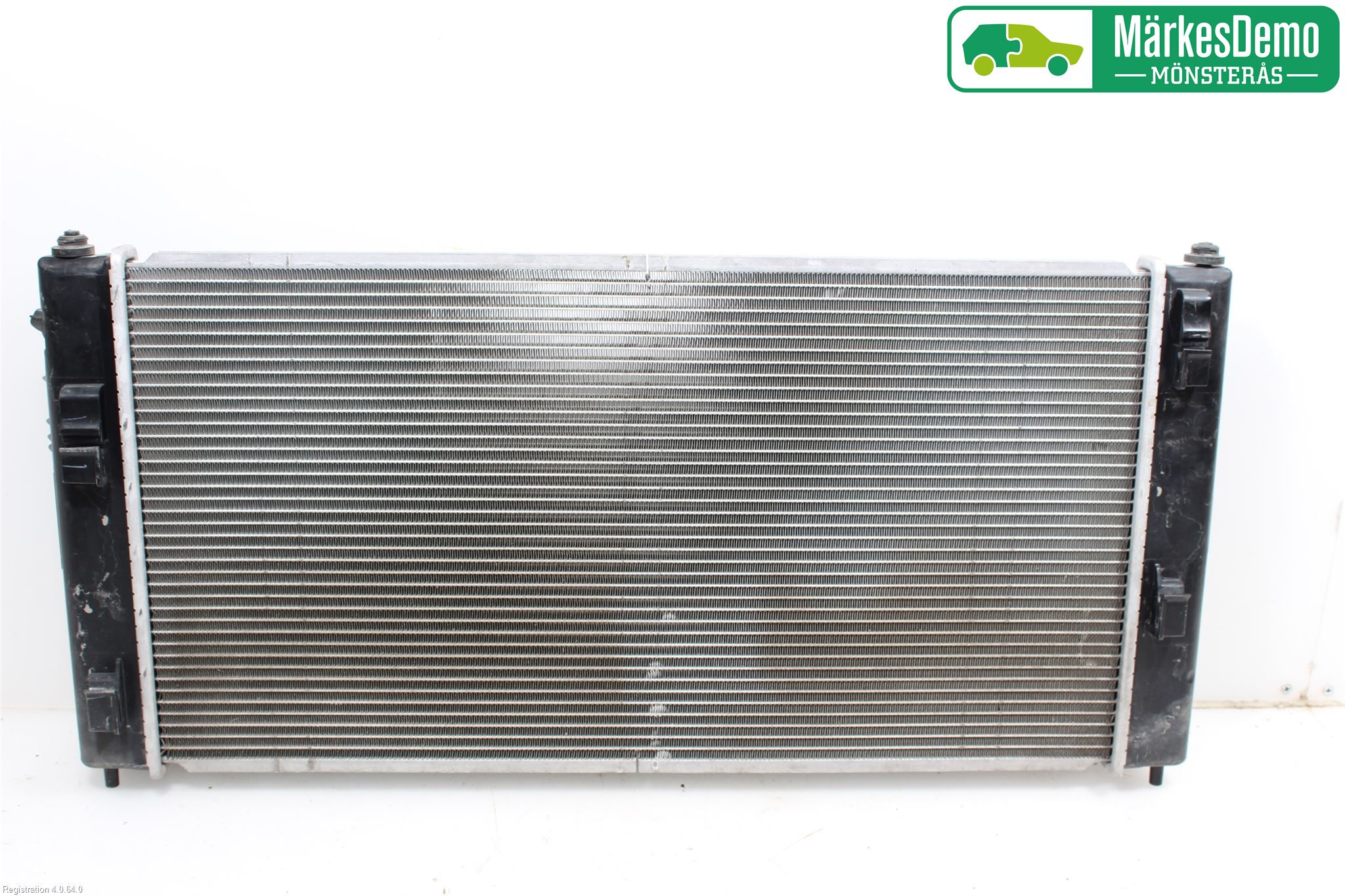Nissan LEAF 11-17 Radiator Manuell