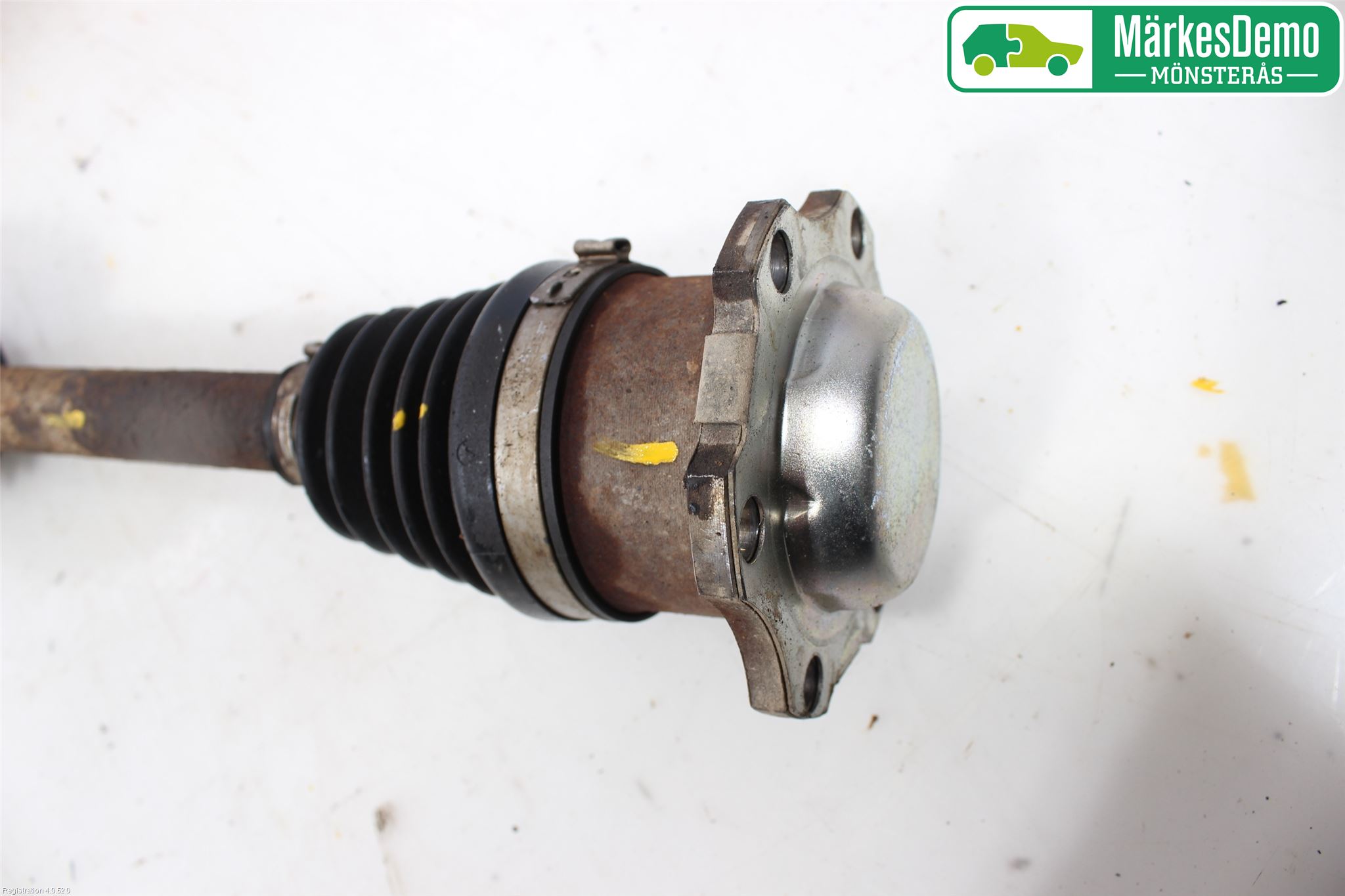 Volkswagen VW POLO 05-09 Drivaksel Foran Kompl Venstre