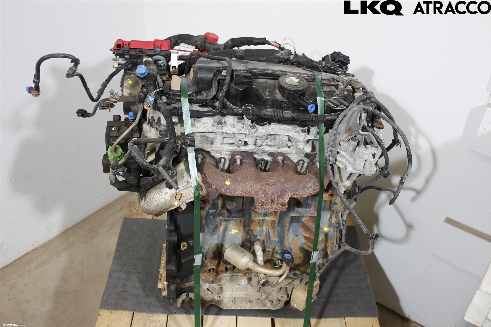 Nissan NV400 12-24 Motor Diesel