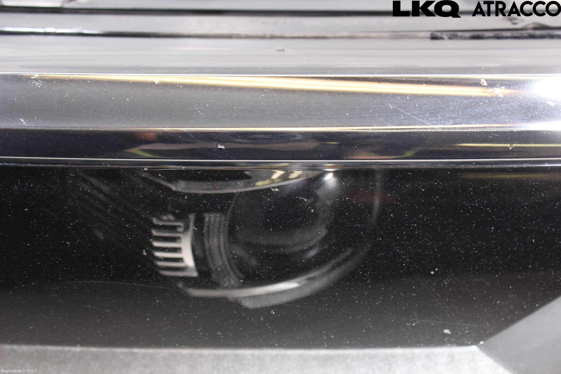 Volkswagen VW PASSAT 15-19 Frontlykt Høyre
