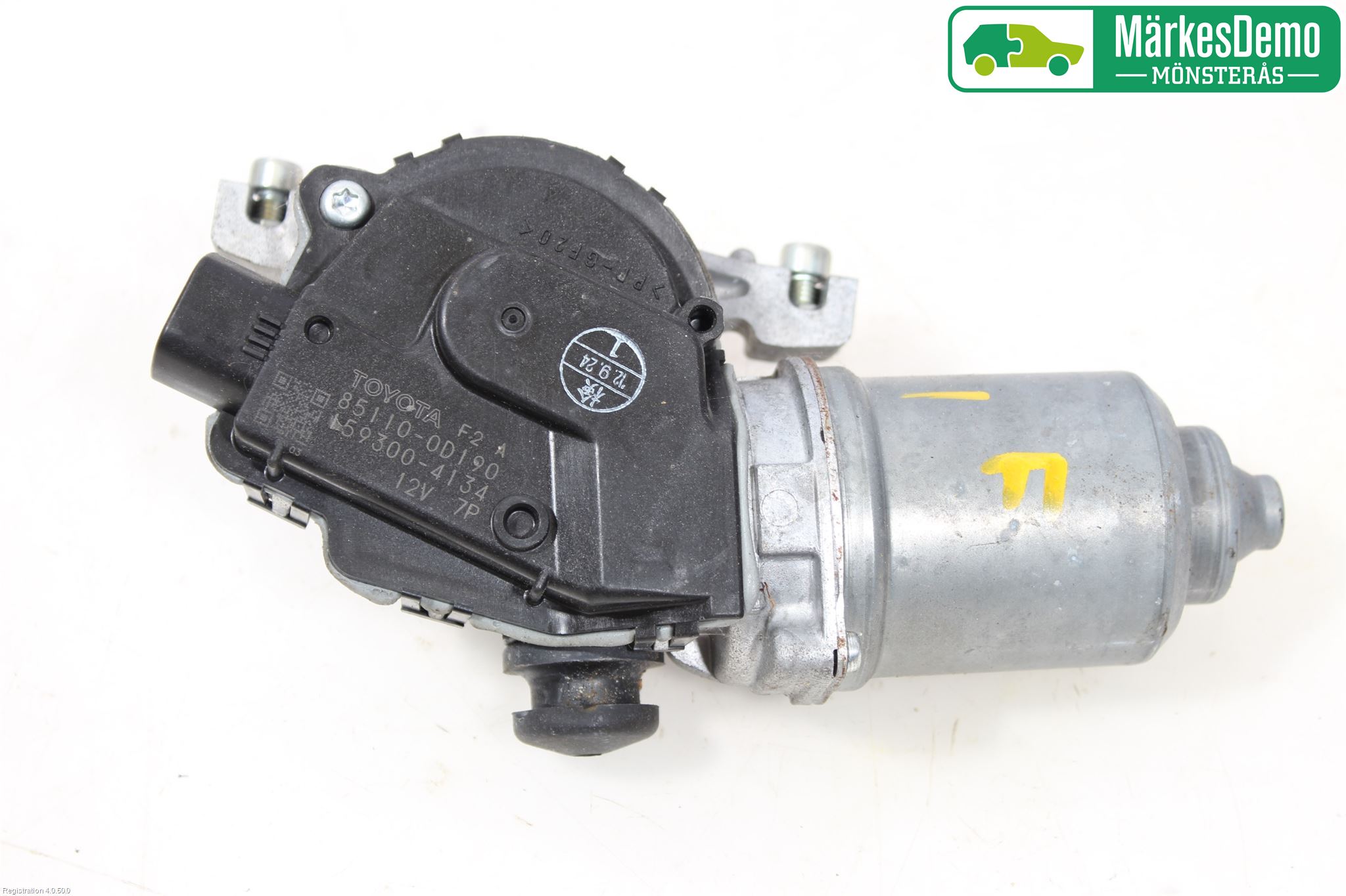 Toyota YARIS XP130 12-14 Viskermotor Frontrute