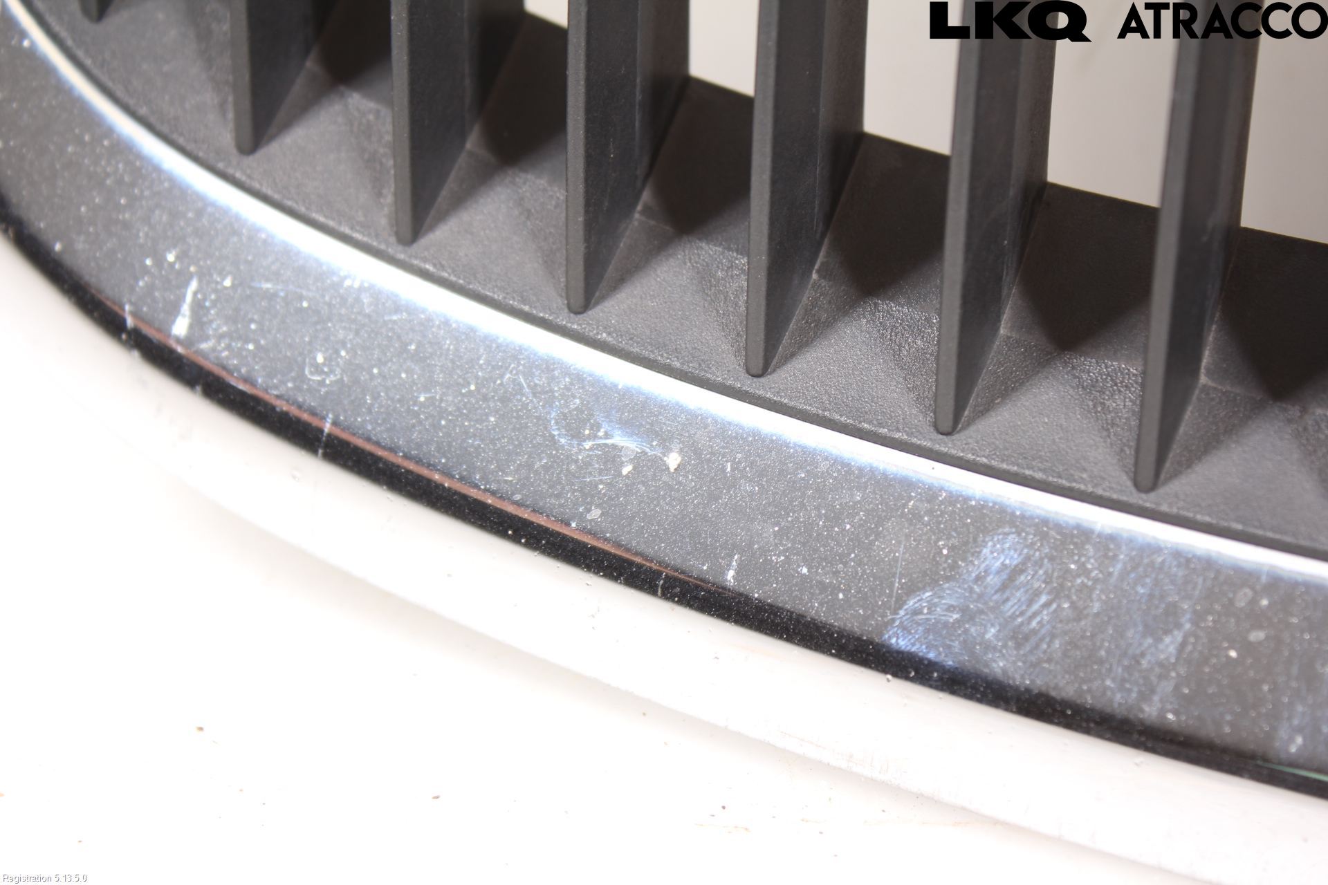 Seat LEON 06-12 Grill Komplett