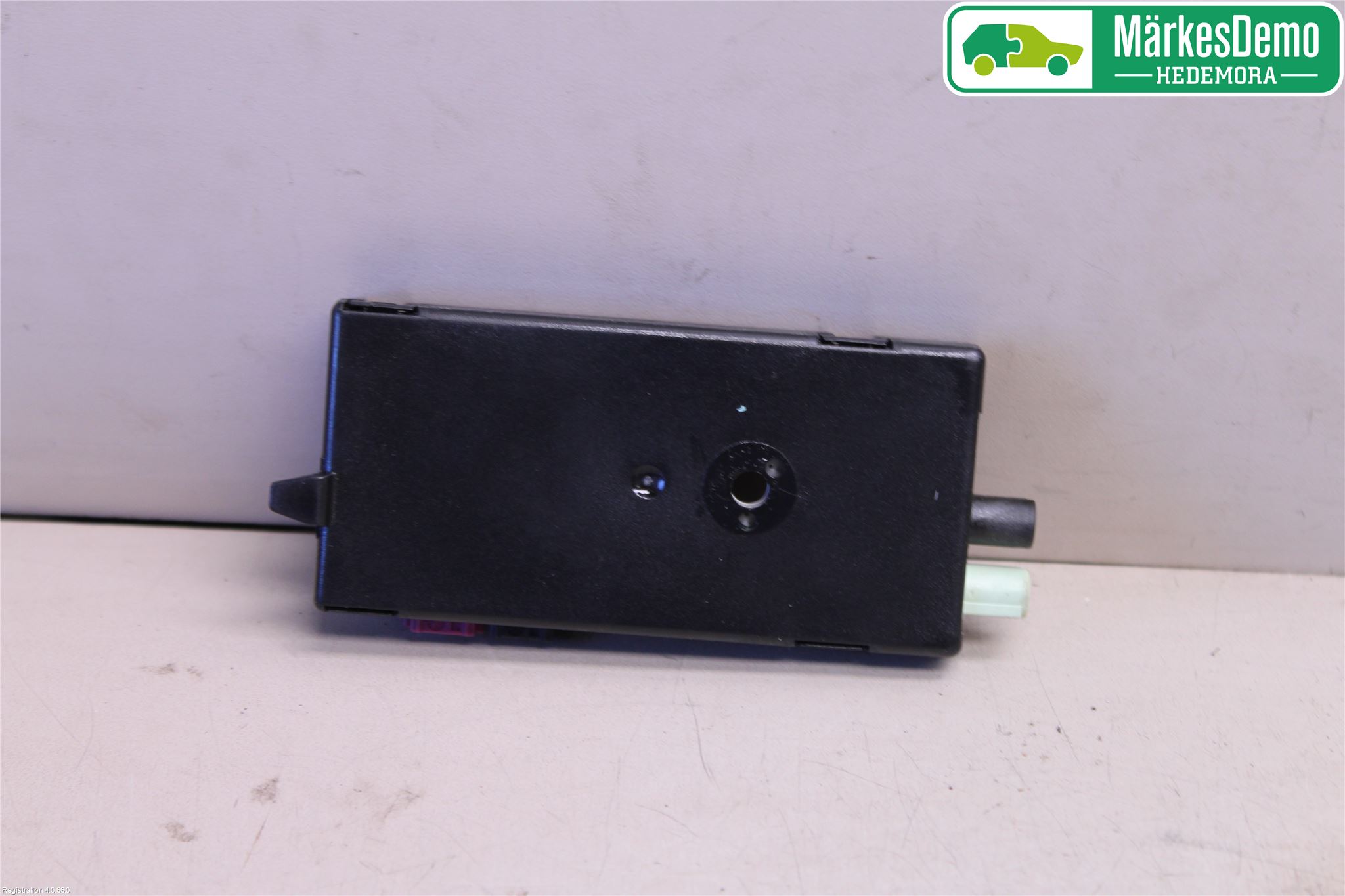 BMW 3 F30/F31/F80 12-19 Stereo Antenneforsterker