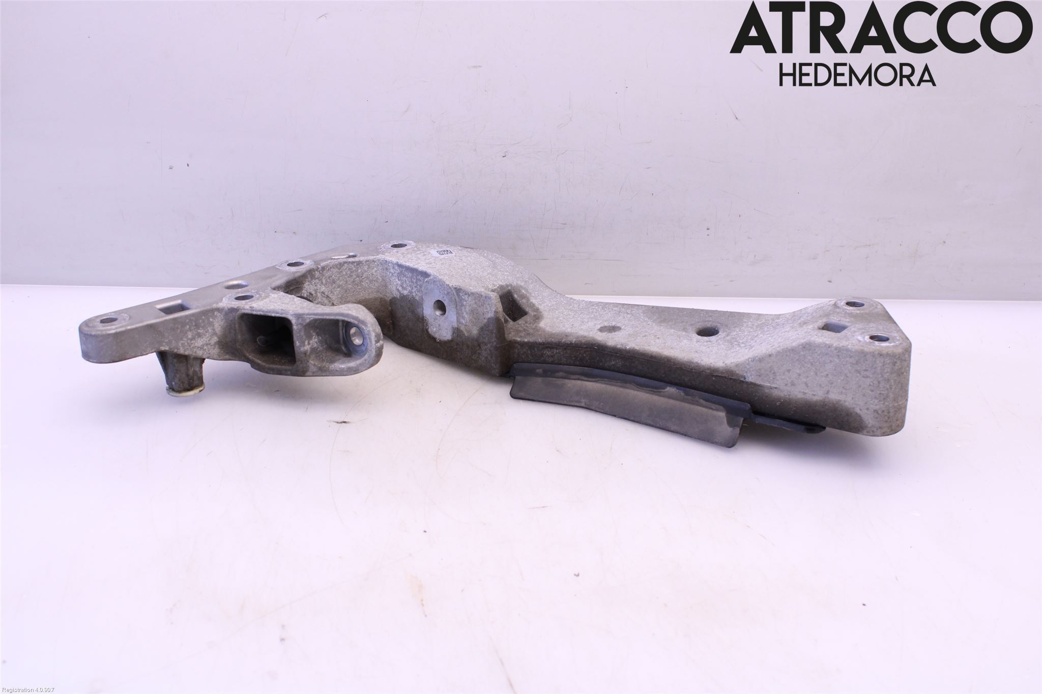 BMW 5 G30/G31/F90 17-23 Gearkasse Bjelke - Travers