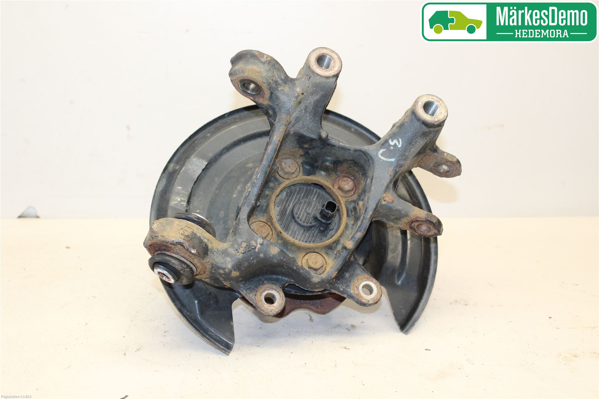 Toyota AURIS 13-19 Spindel Hb