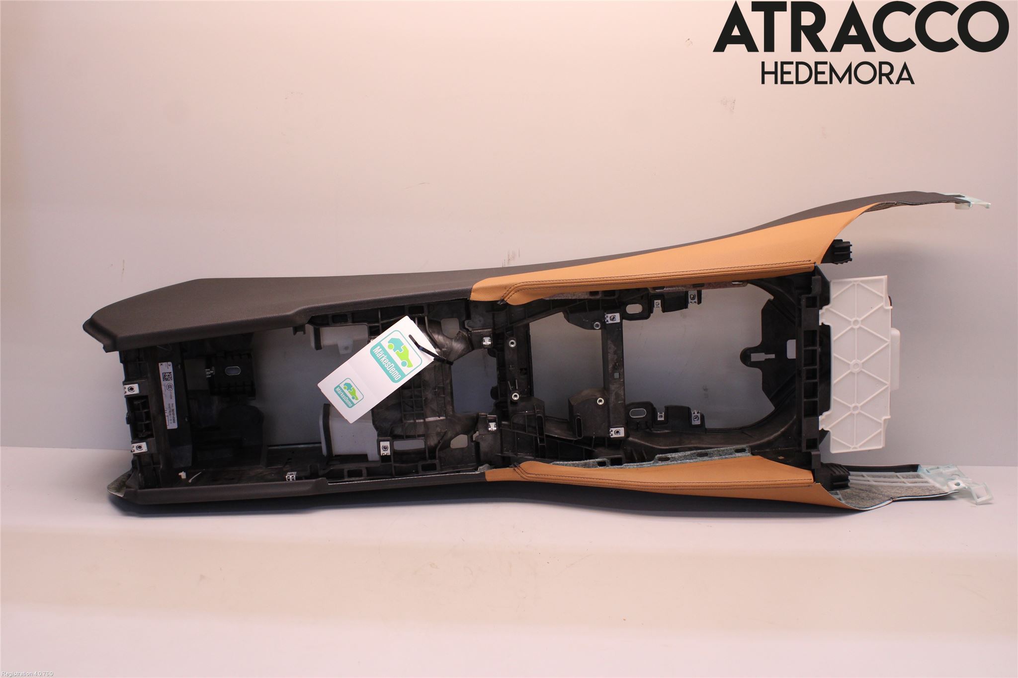 BMW 5 G30/G31/F90 17-23 Instrumentkonsoll Midt