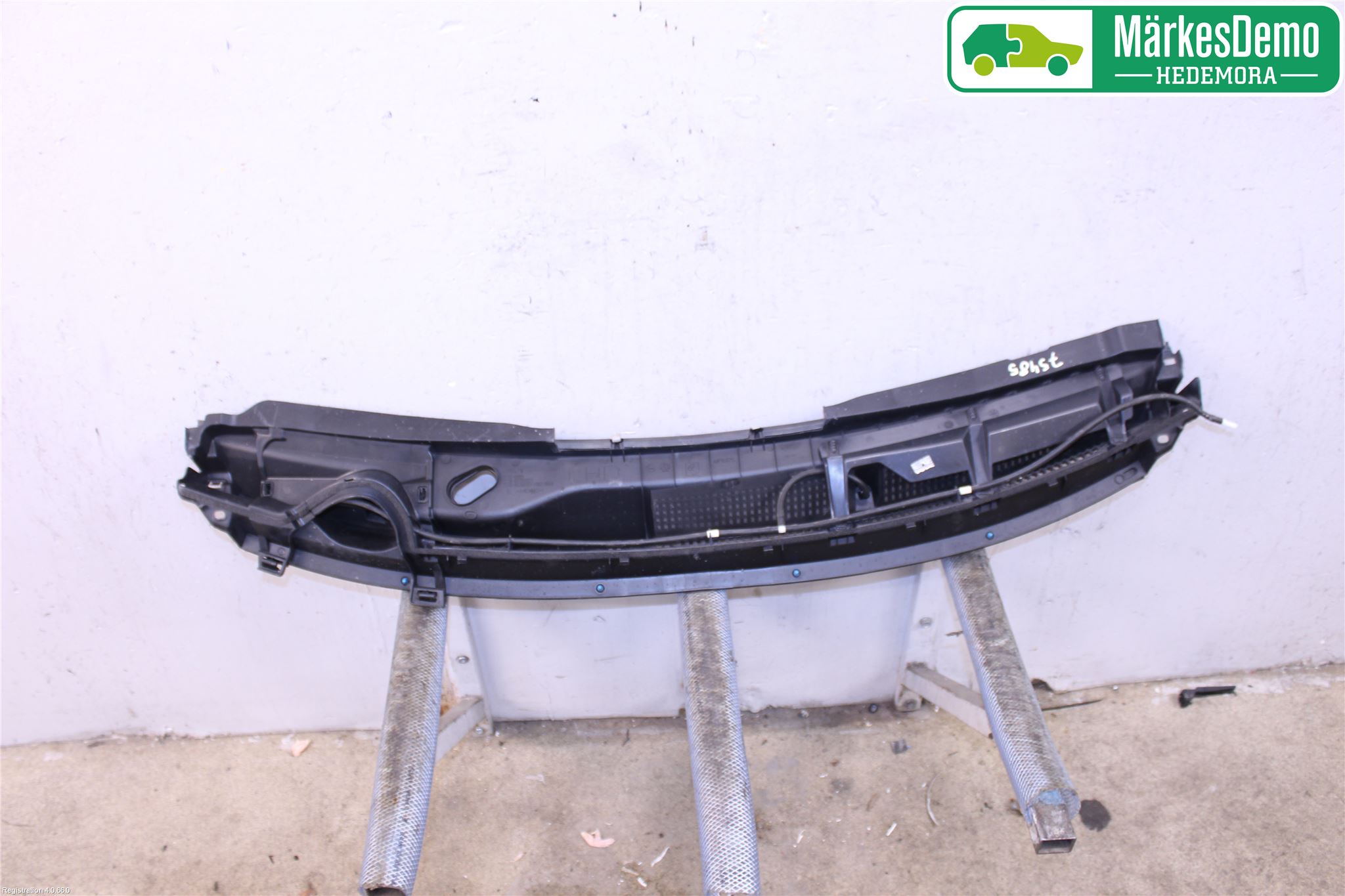 Toyota AYGO 15-21 Visker Deksel-Grill-Under Frr