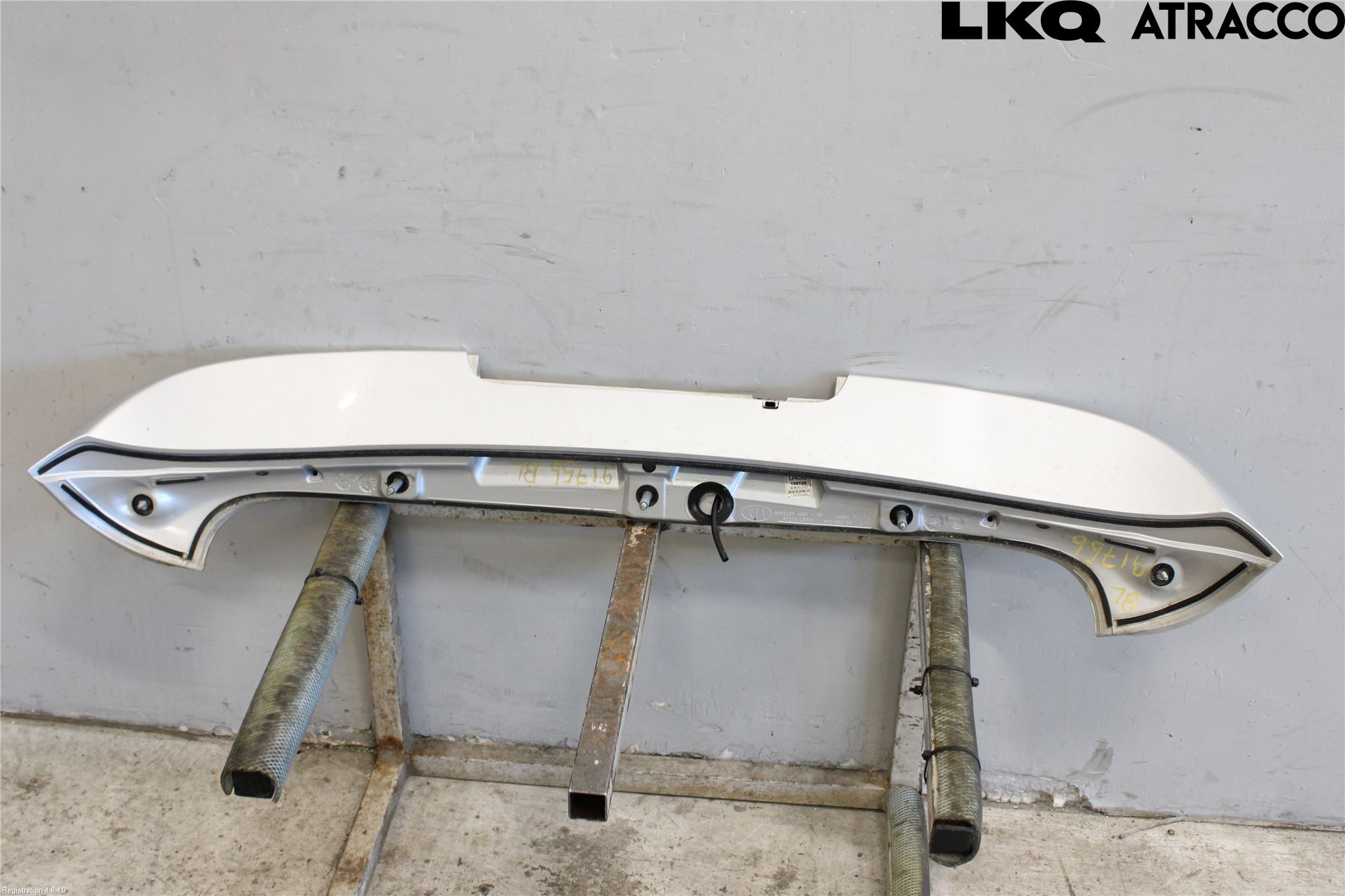 Kia SORENTO 15-20 Spoiler Bakluke
