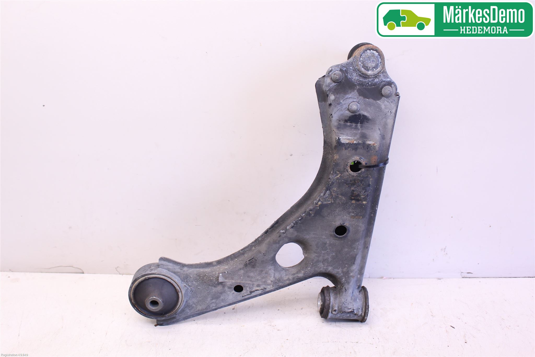 Opel CORSA E 15-19 Bærearm Foran Høyre Nedre