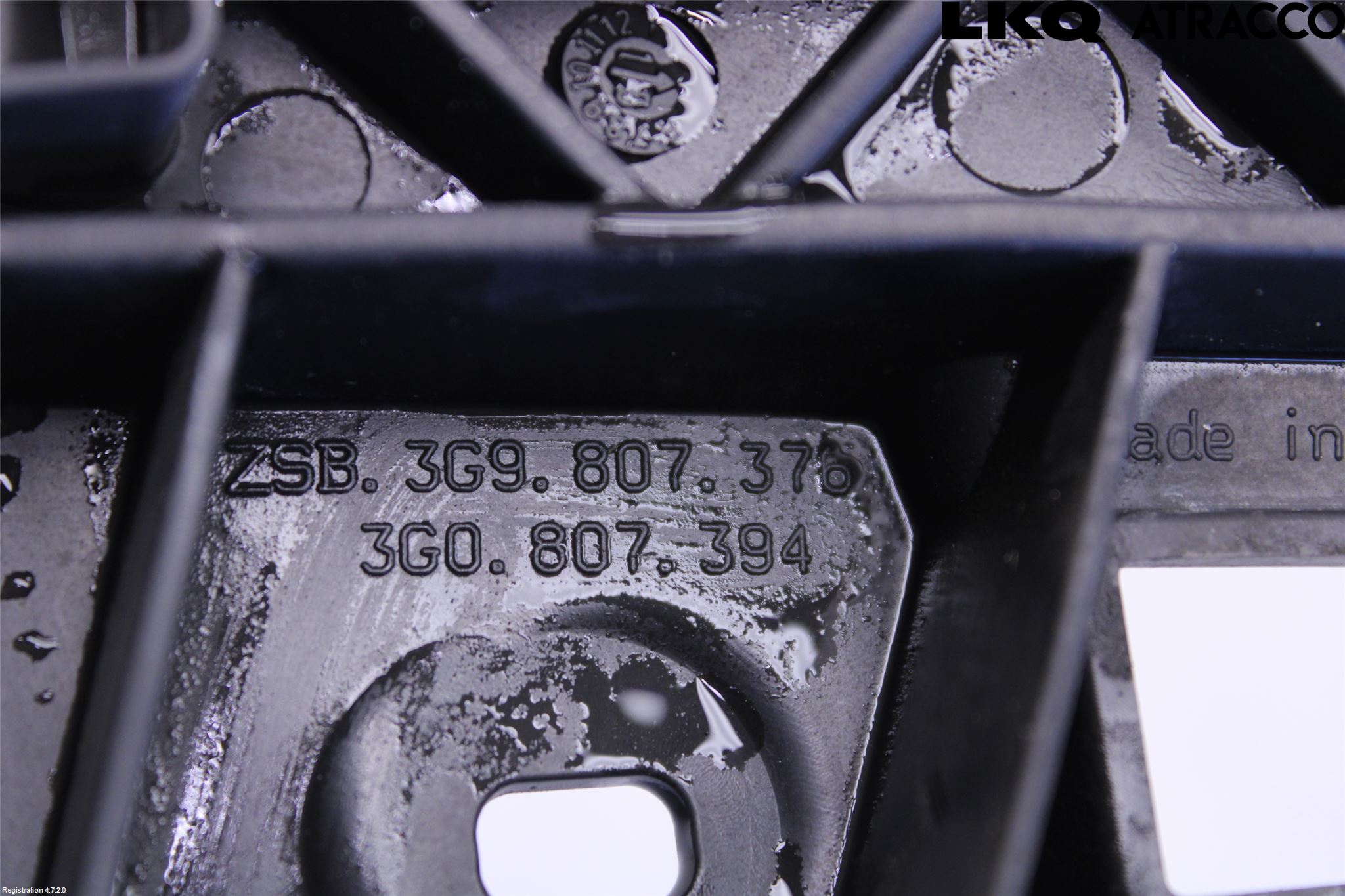 Volkswagen VW PASSAT 15-19 Støtfangerfeste Bak Høyre