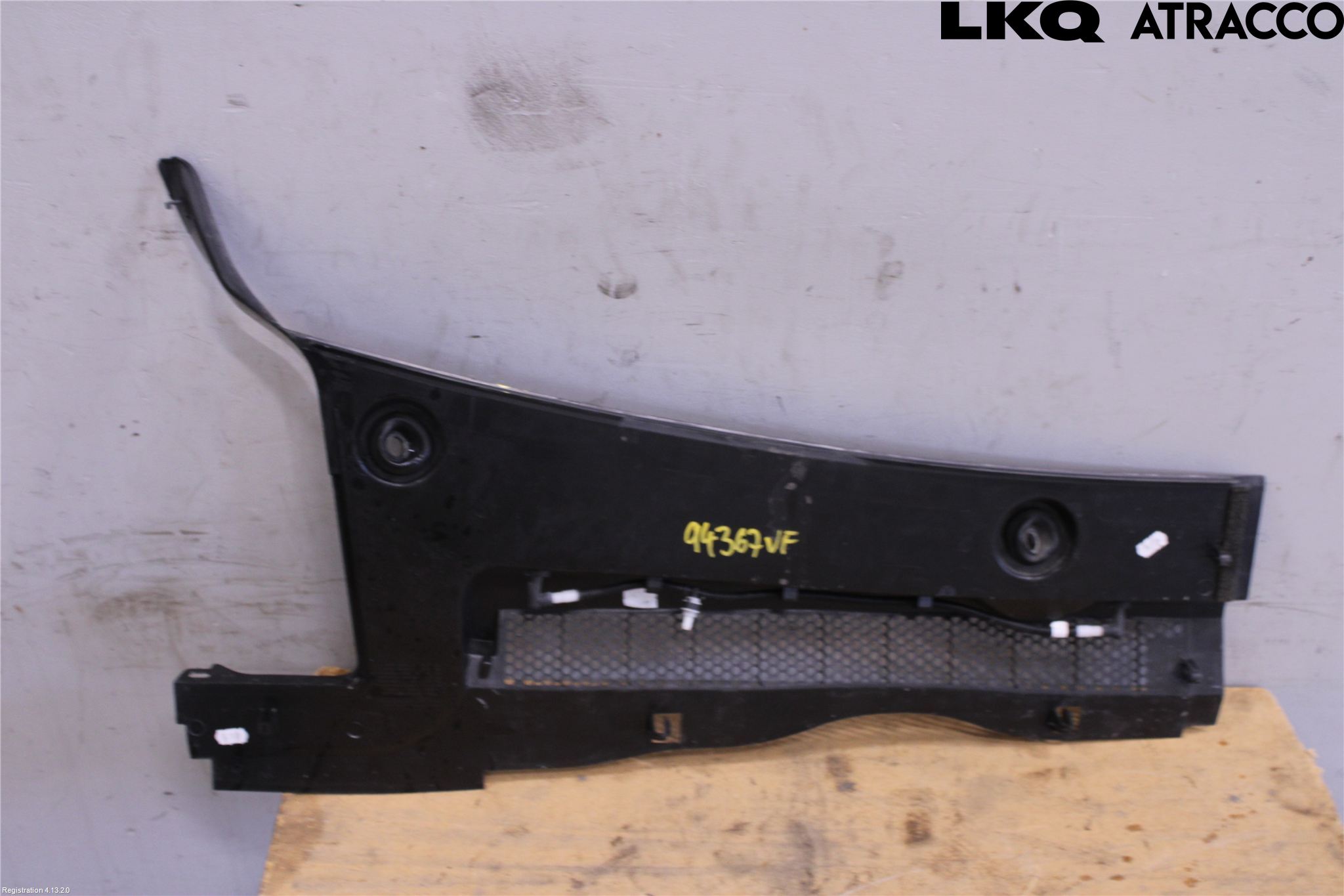 Peugeot 508 19- Visker Deksel-Grill-Under Frr