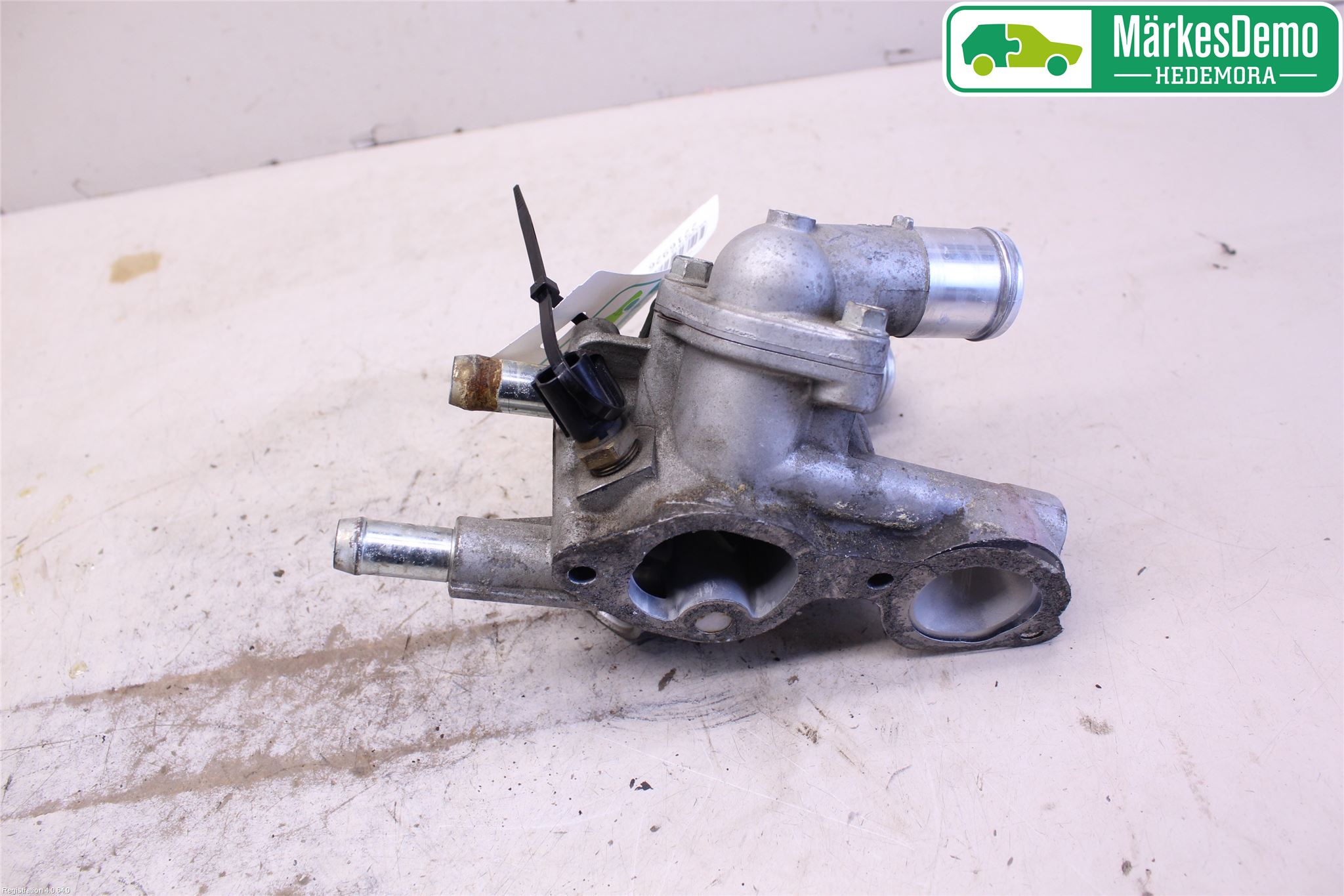 Mitsubishi OUTLANDER 13-21 Termostathus - Lokk