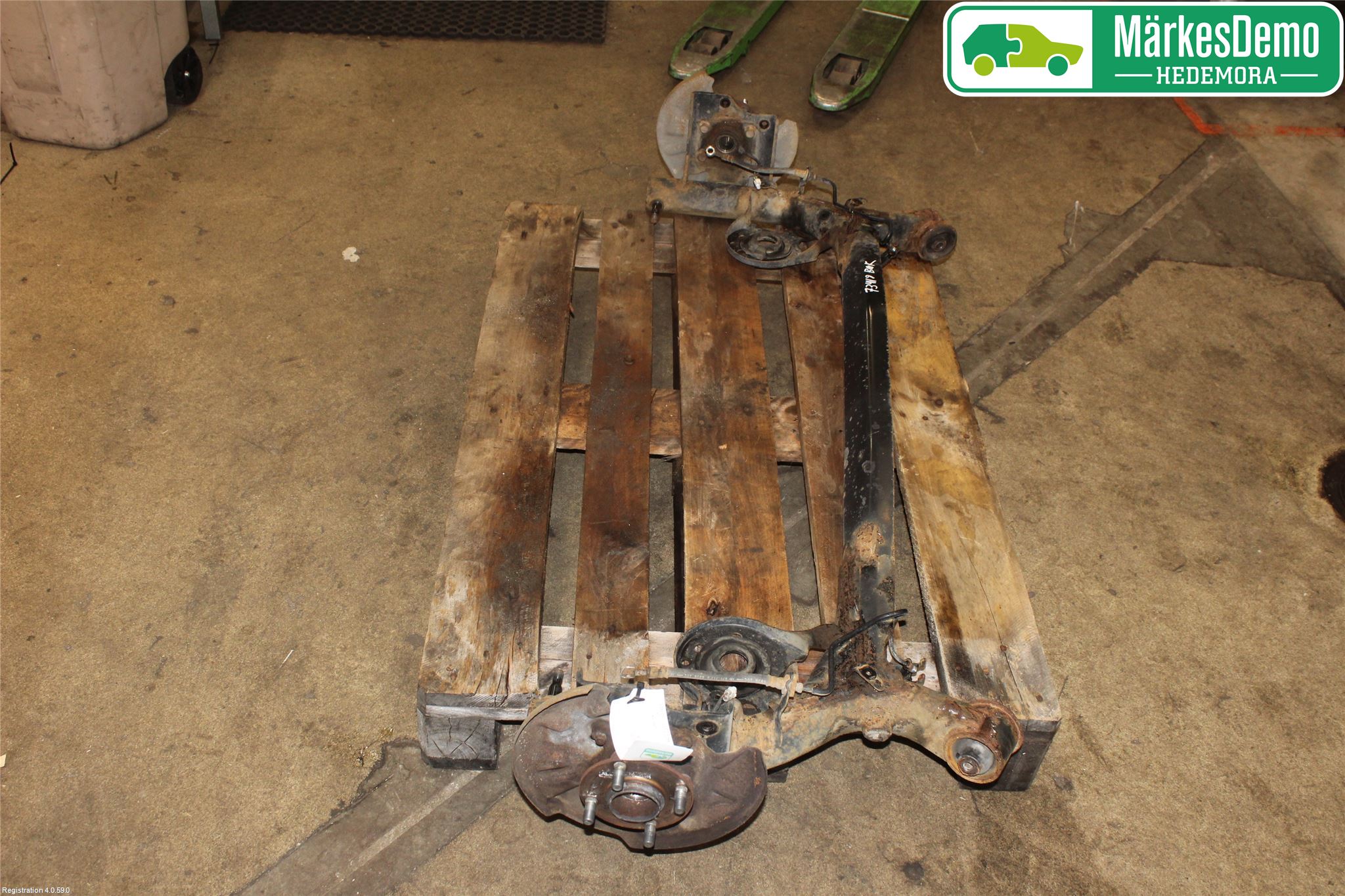 Suzuki SWIFT 11-16 Bakaksel Feste Travers-Ramme