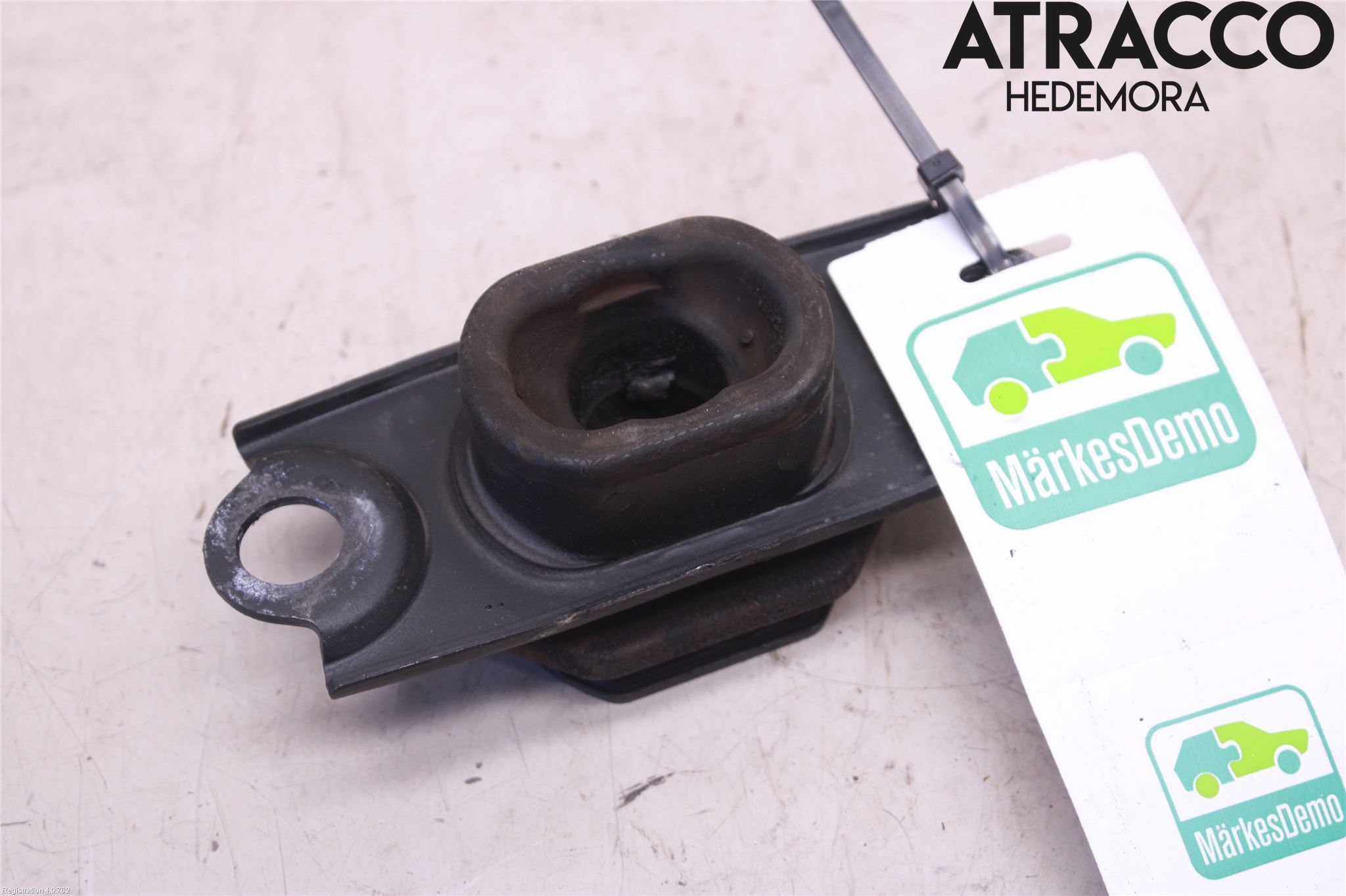 Nissan QASHQAI 14-17 Motor Feste Gummi