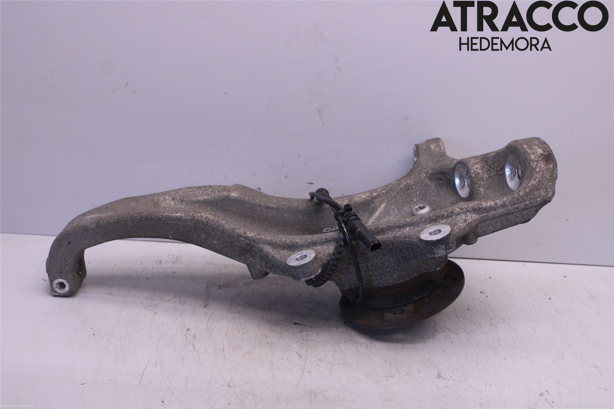 BMW 5 F10/F11/F18 09-17 Spindel Vf
