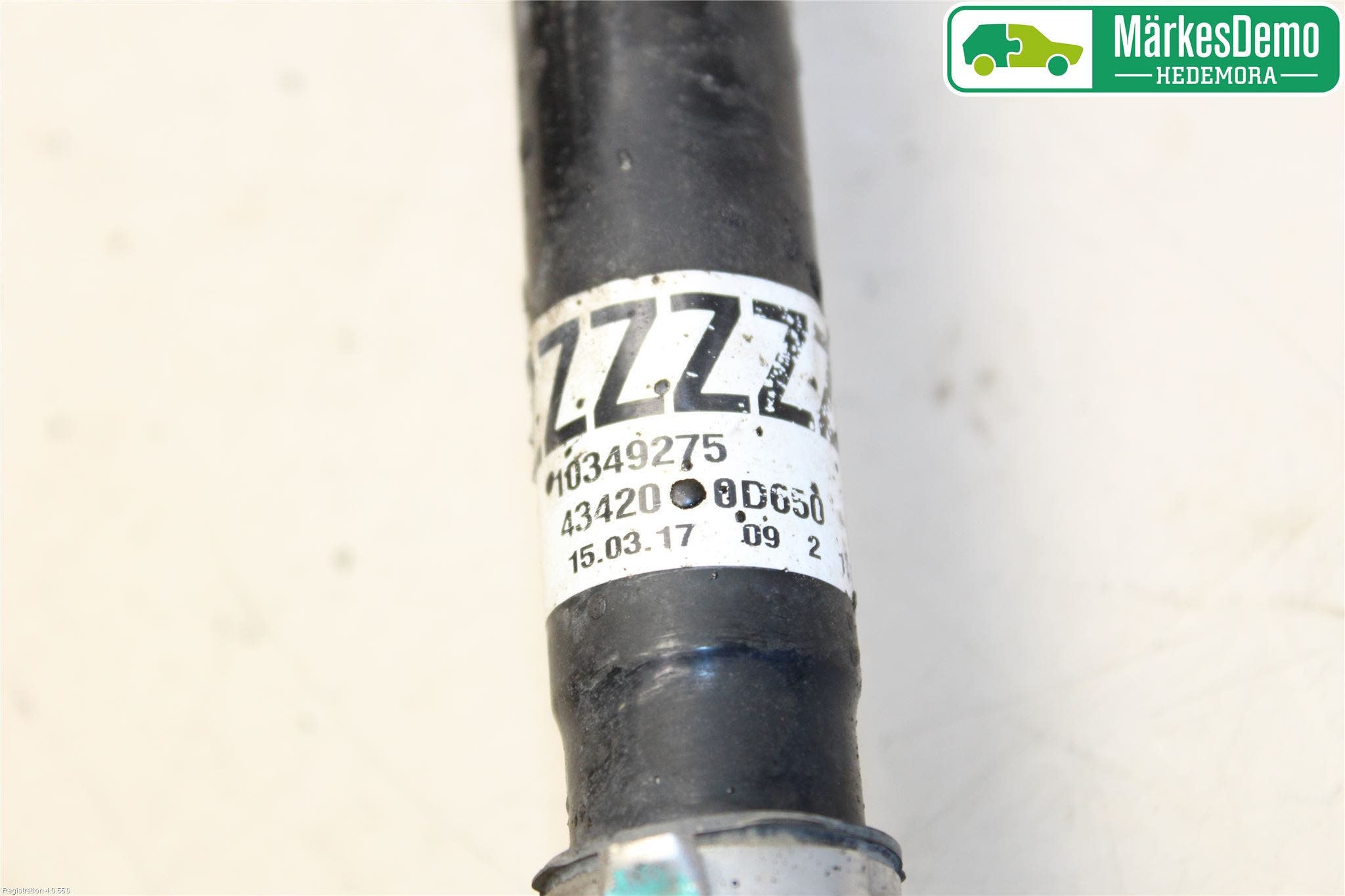 Toyota YARIS XP130 15-20 Drivaksel Foran Kompl Venstre