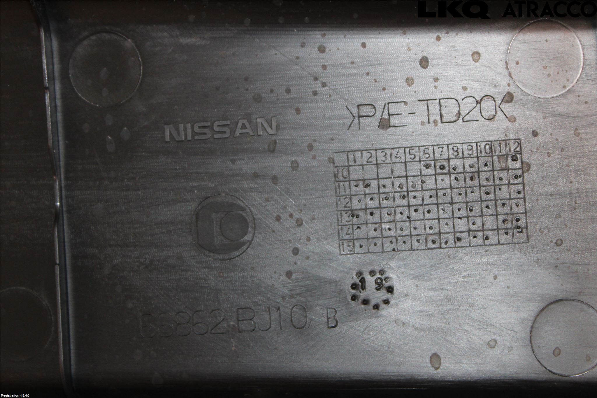 Nissan E-NV200/EVALIA Visker Deksel-Grill-Under Frr