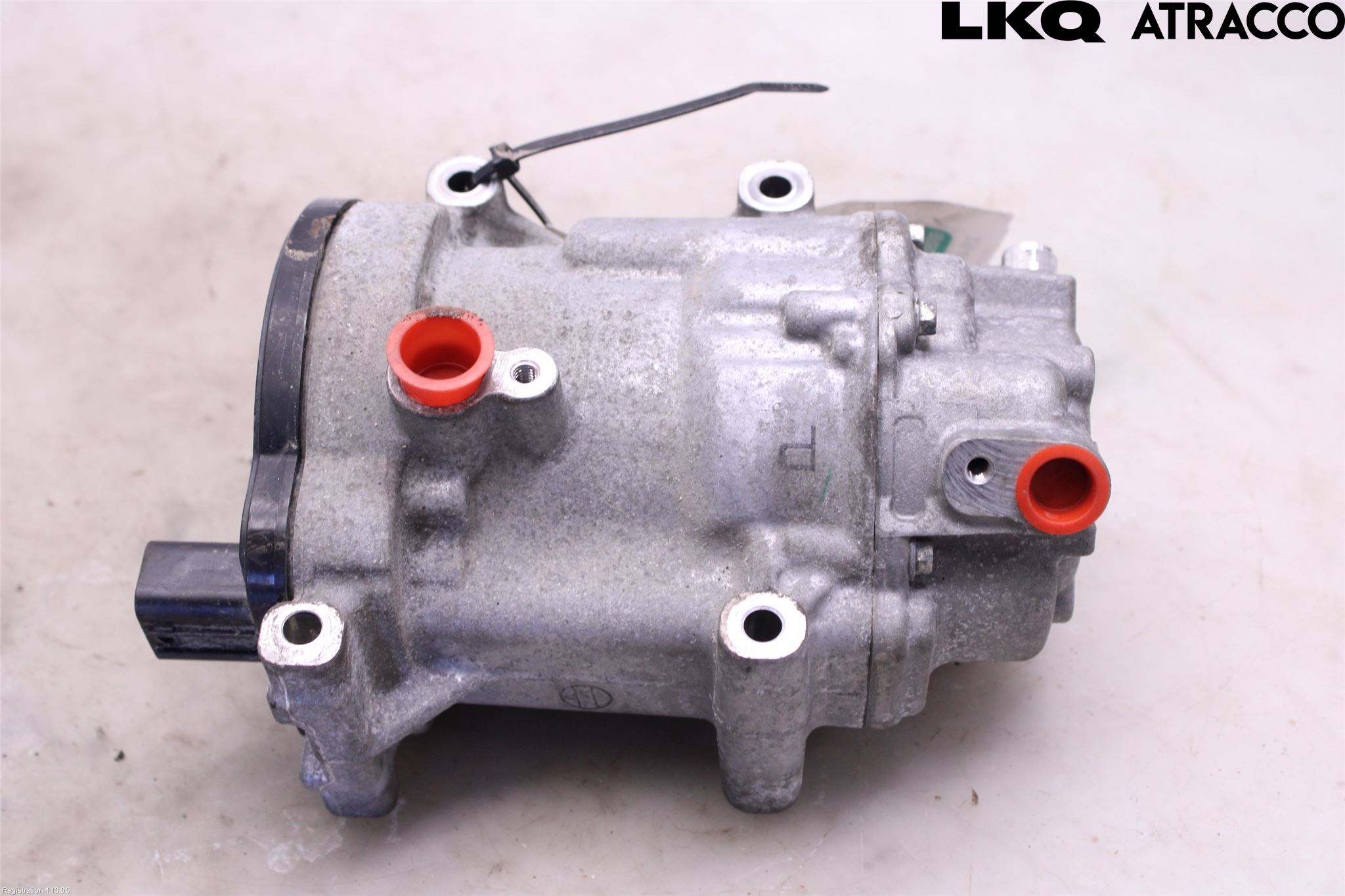 Toyota COROLLA CROSS XG10 22- Varme Ac Kompressor