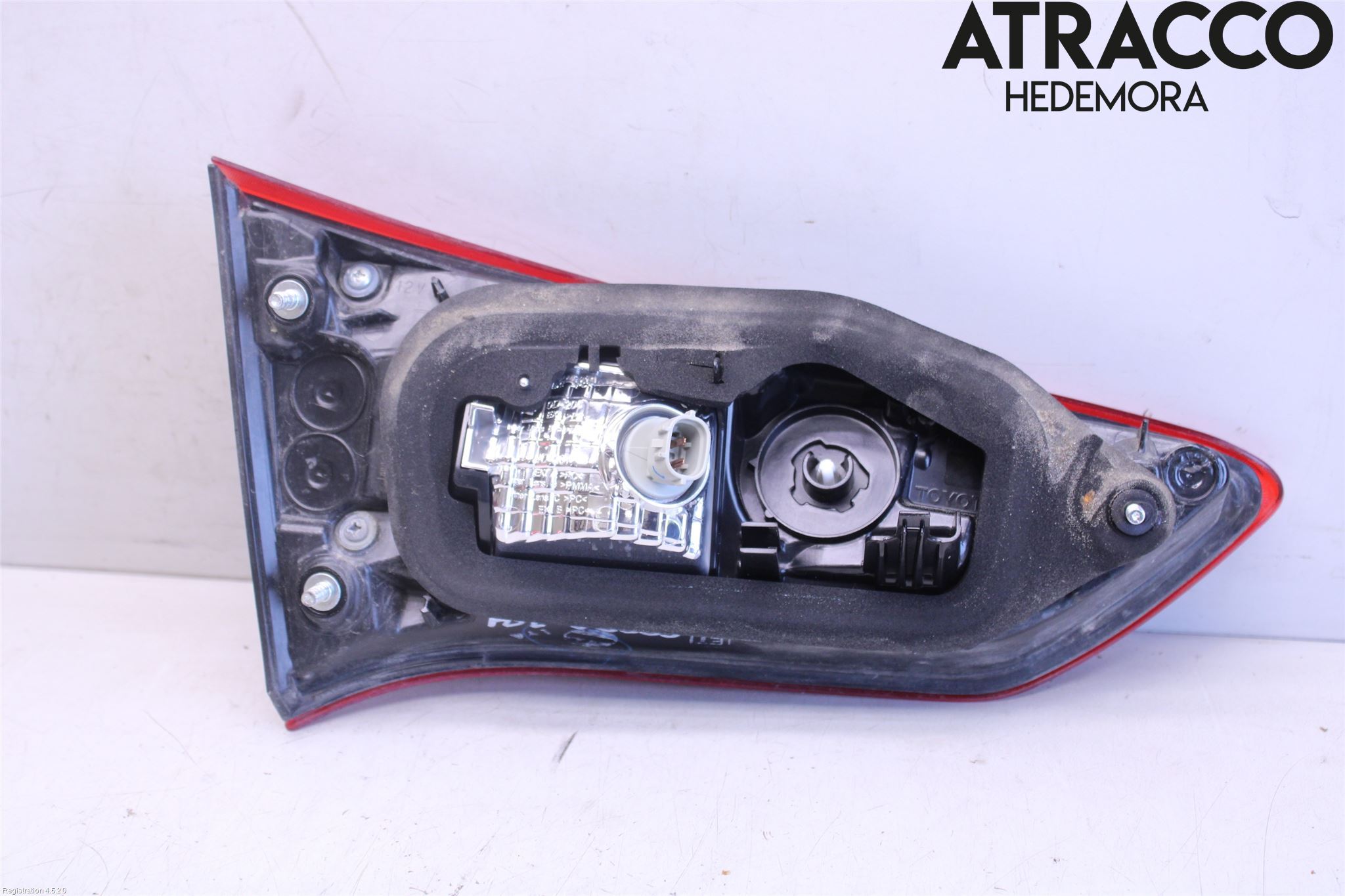 Toyota YARIS XP130 15-20 Baklykt Høyre  På Luke(Indre)