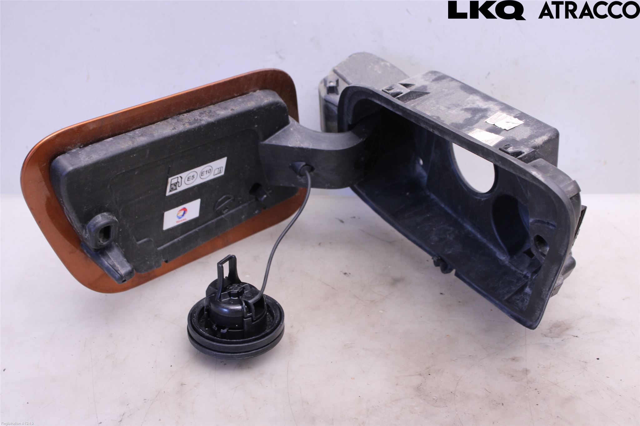 Peugeot 2008/E-2008 20- Drivstoff Tankluke