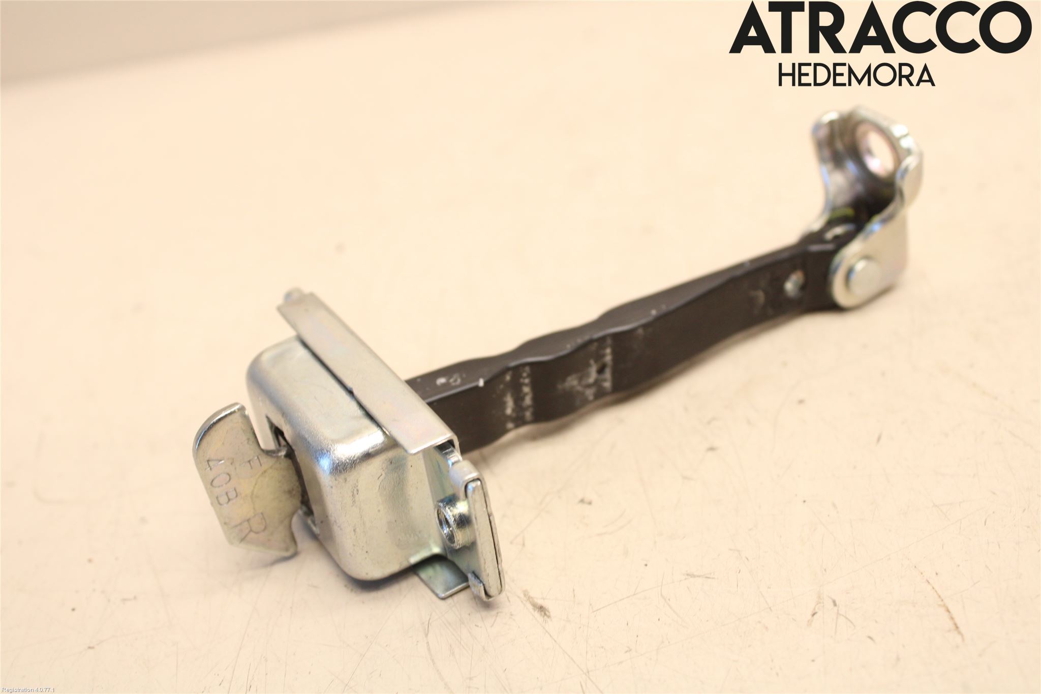 Toyota YARIS XP21 20- Dørstopper