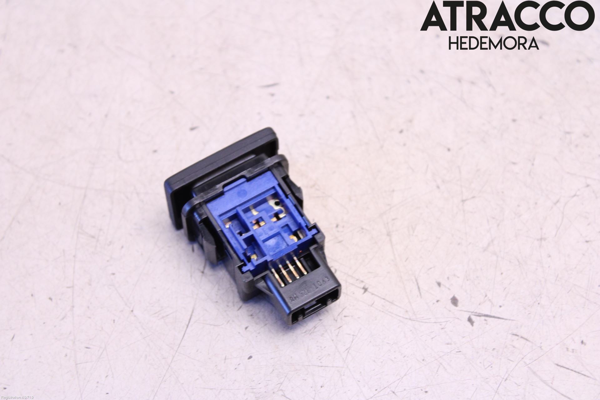 Toyota AVENSIS 16-18 Bryter Drivstoff Tankluke