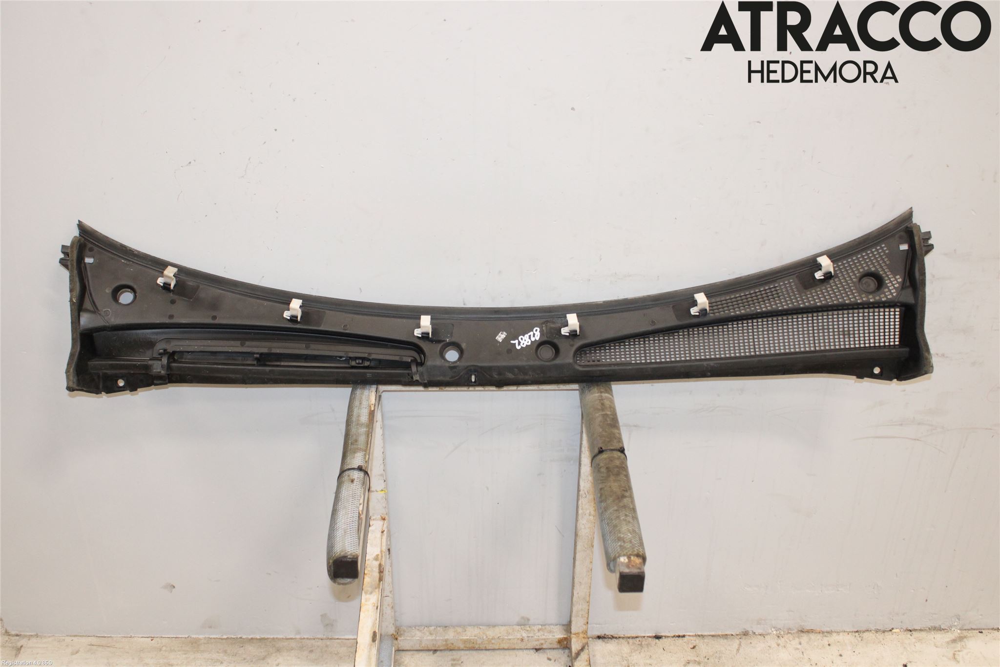 Renault KANGOO II 15-21 Visker Deksel-Grill-Under Frr