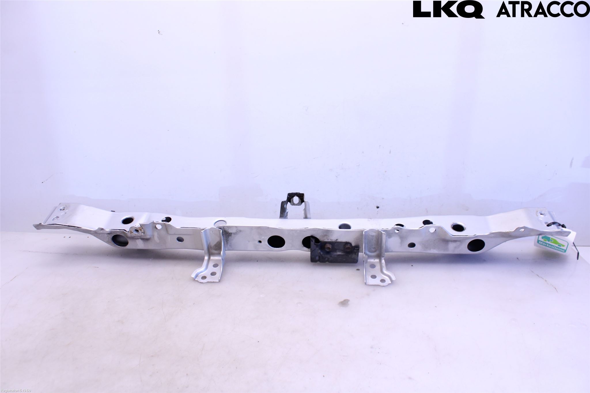 Toyota YARIS XP130 15-20 Frontplate Øvre