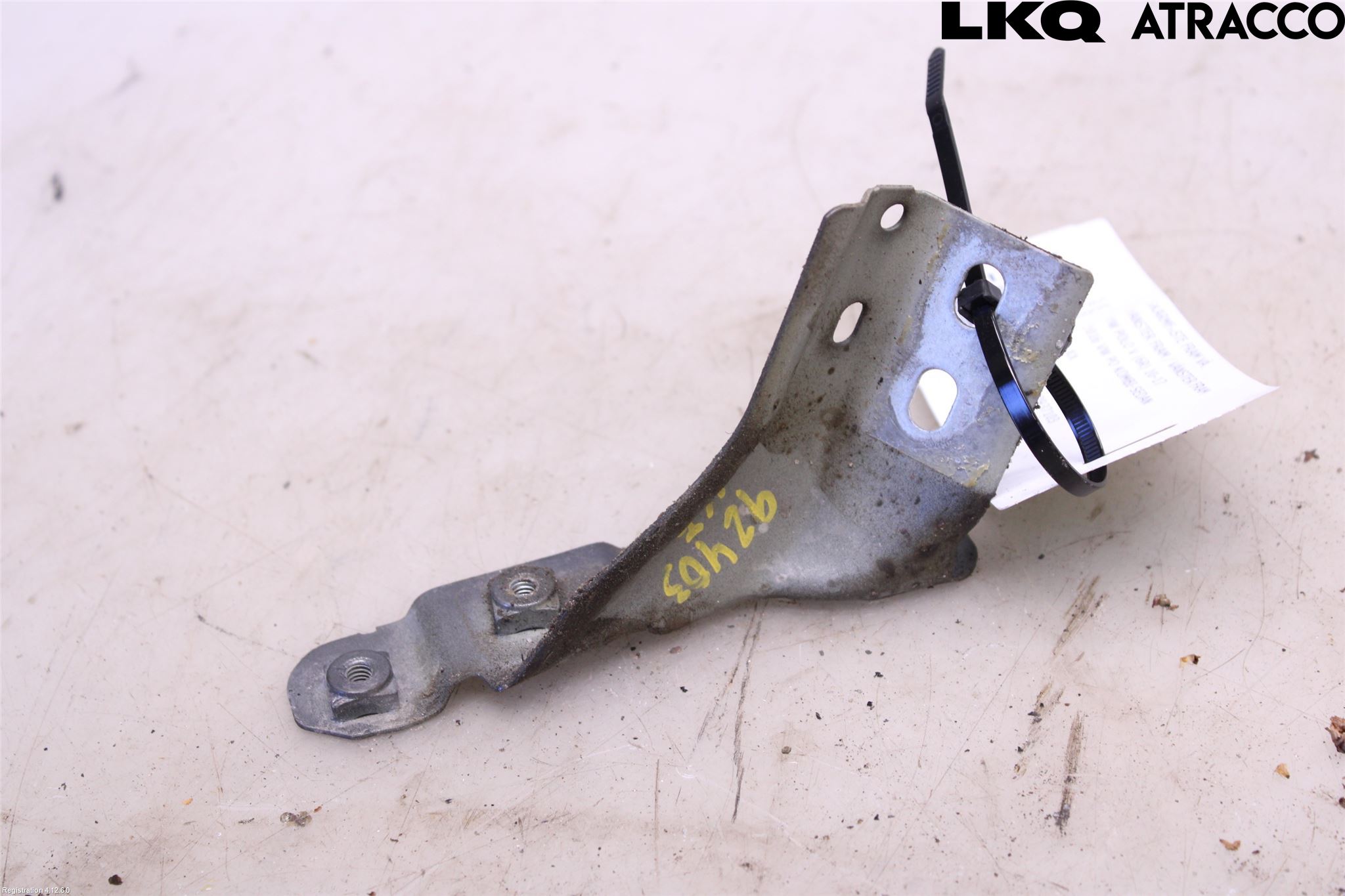 Volkswagen VW POLO 10-17 Frontskjermfeste Venstre