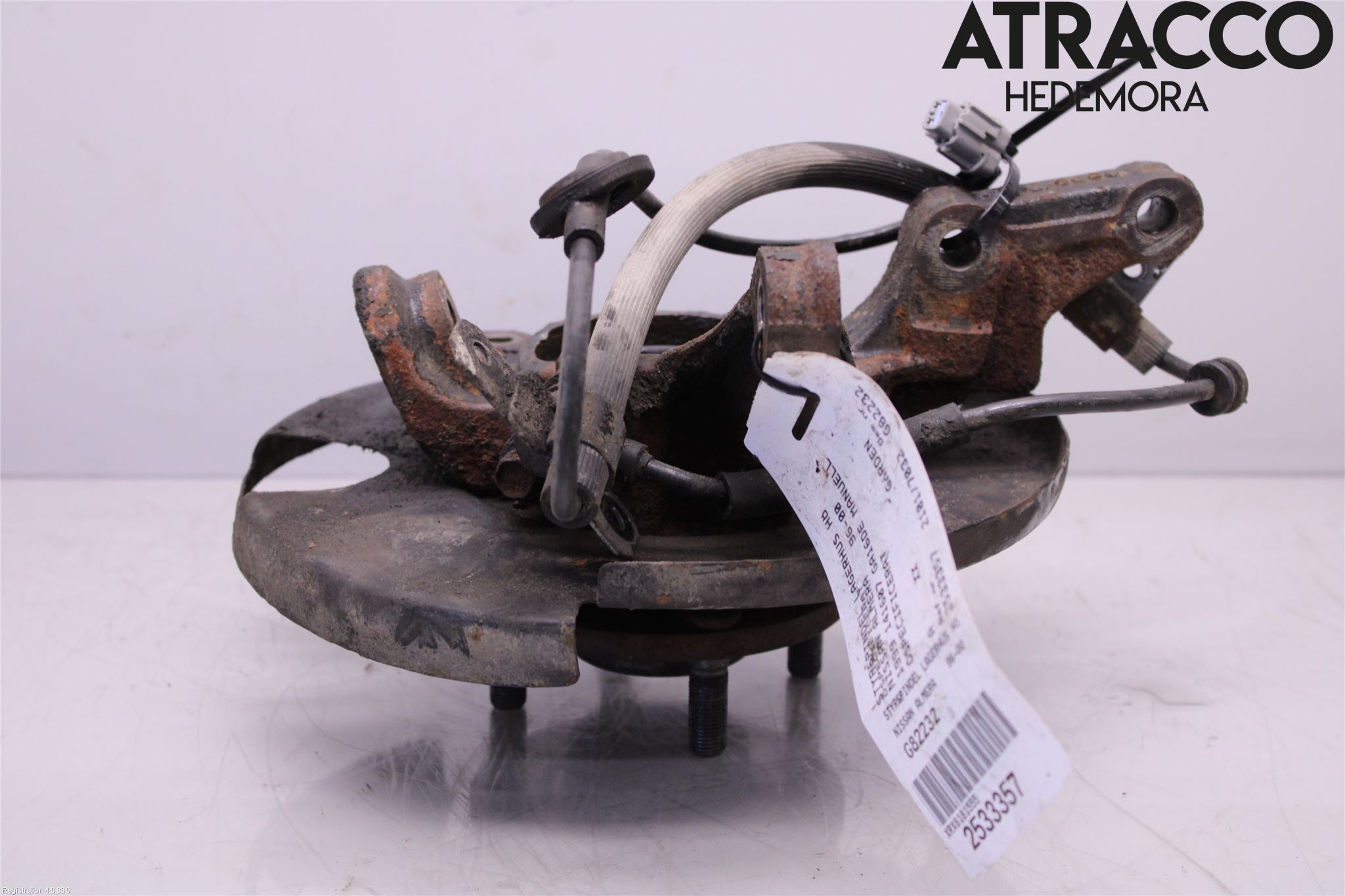 Nissan ALMERA    96-00 Spindel Hf