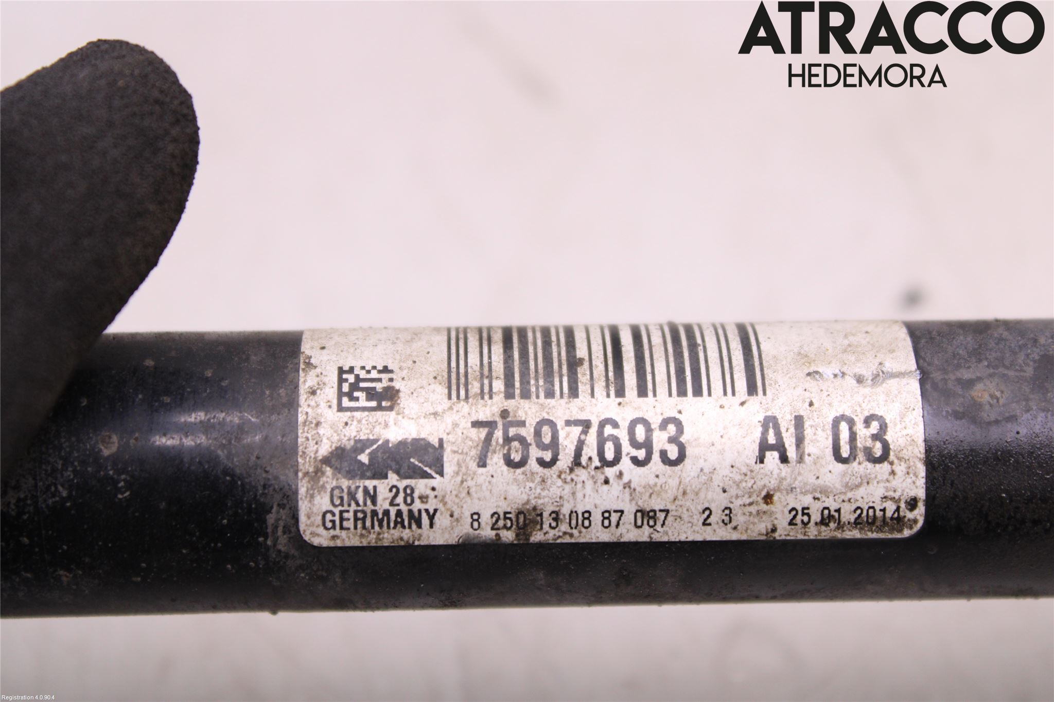 BMW 3 F30/F31/F80 12-19 Drivaksel Foran Kompl Venstre