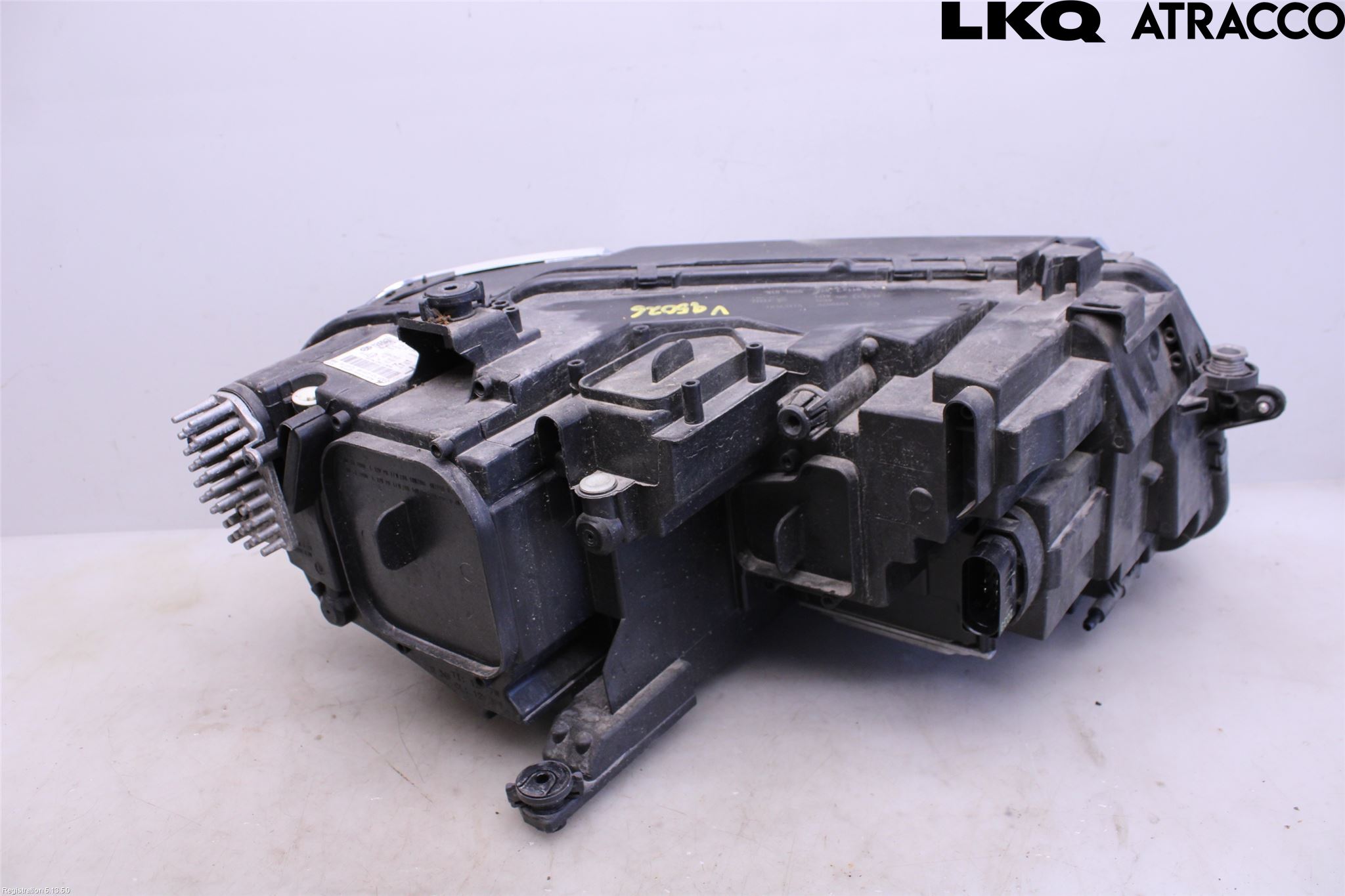 Volkswagen VW TIGUAN 16-24 Frontlykt Venstre