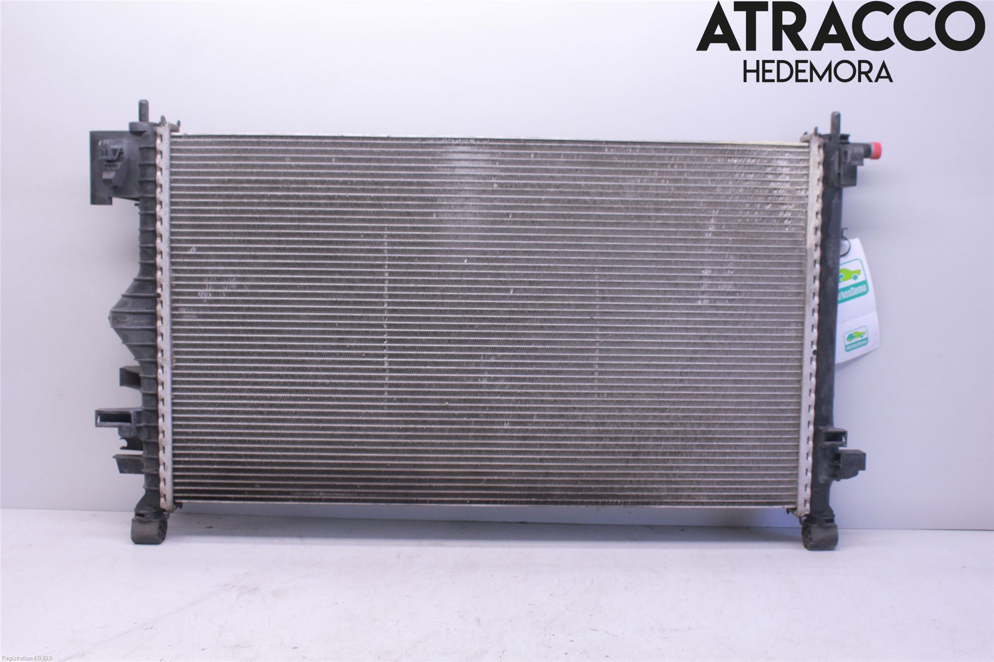 Opel INSIGNIA 09-16 Radiator Manuell