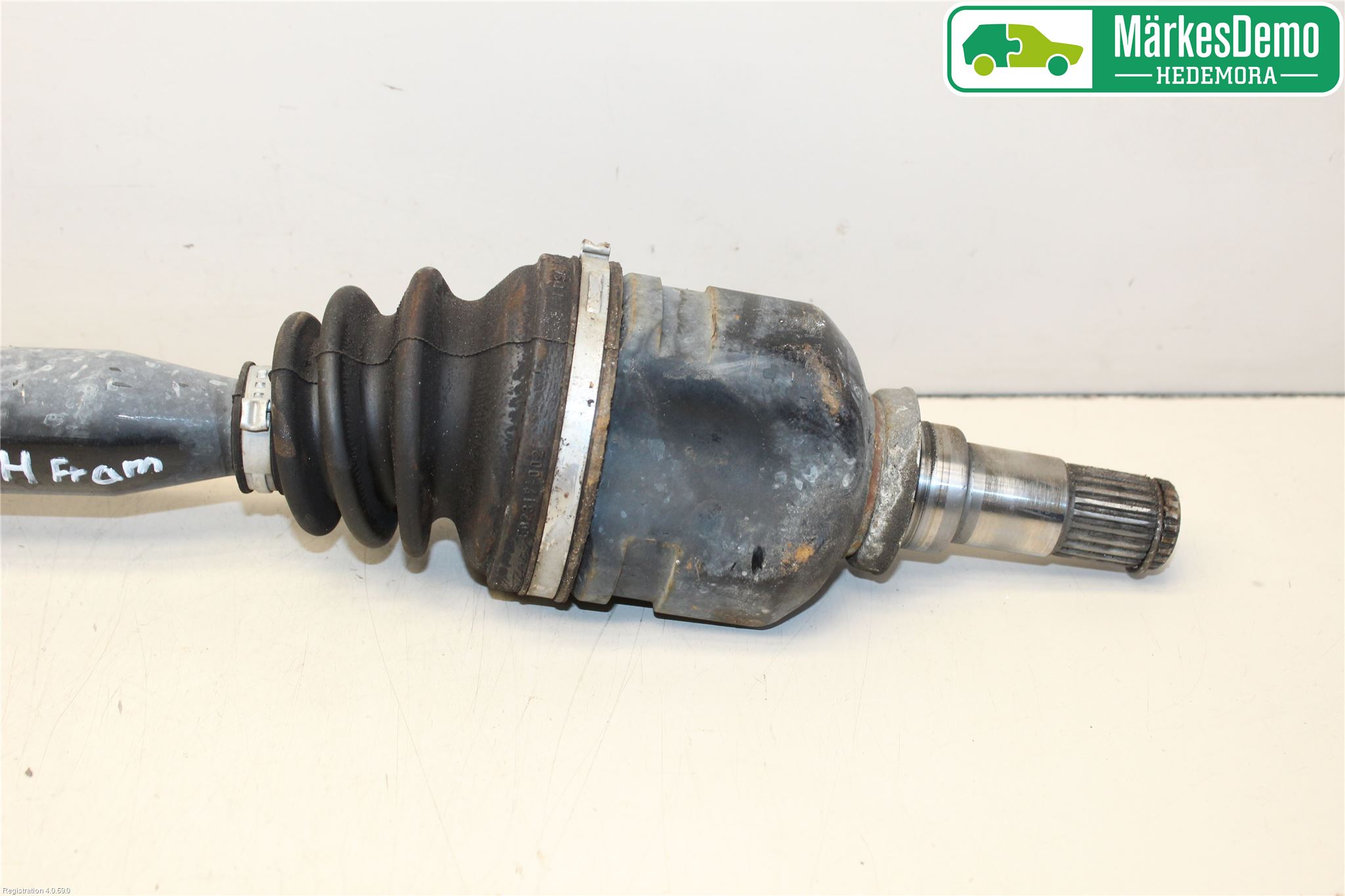 Toyota AURIS 07-09 Drivaksel Foran Kompl Høyre