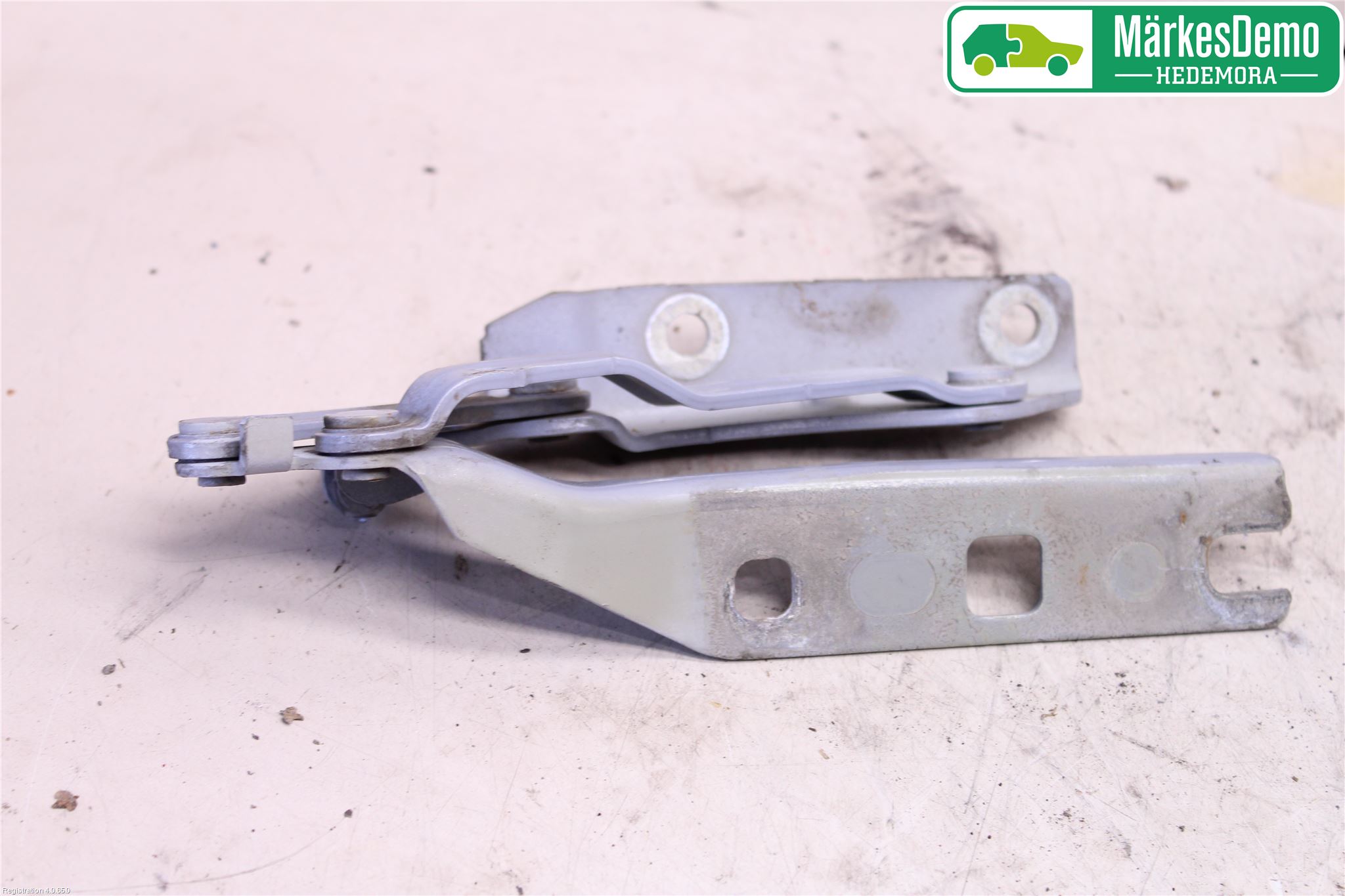 Volkswagen VW GOLF VI 09-13 Panser Hengsel - Hengsler