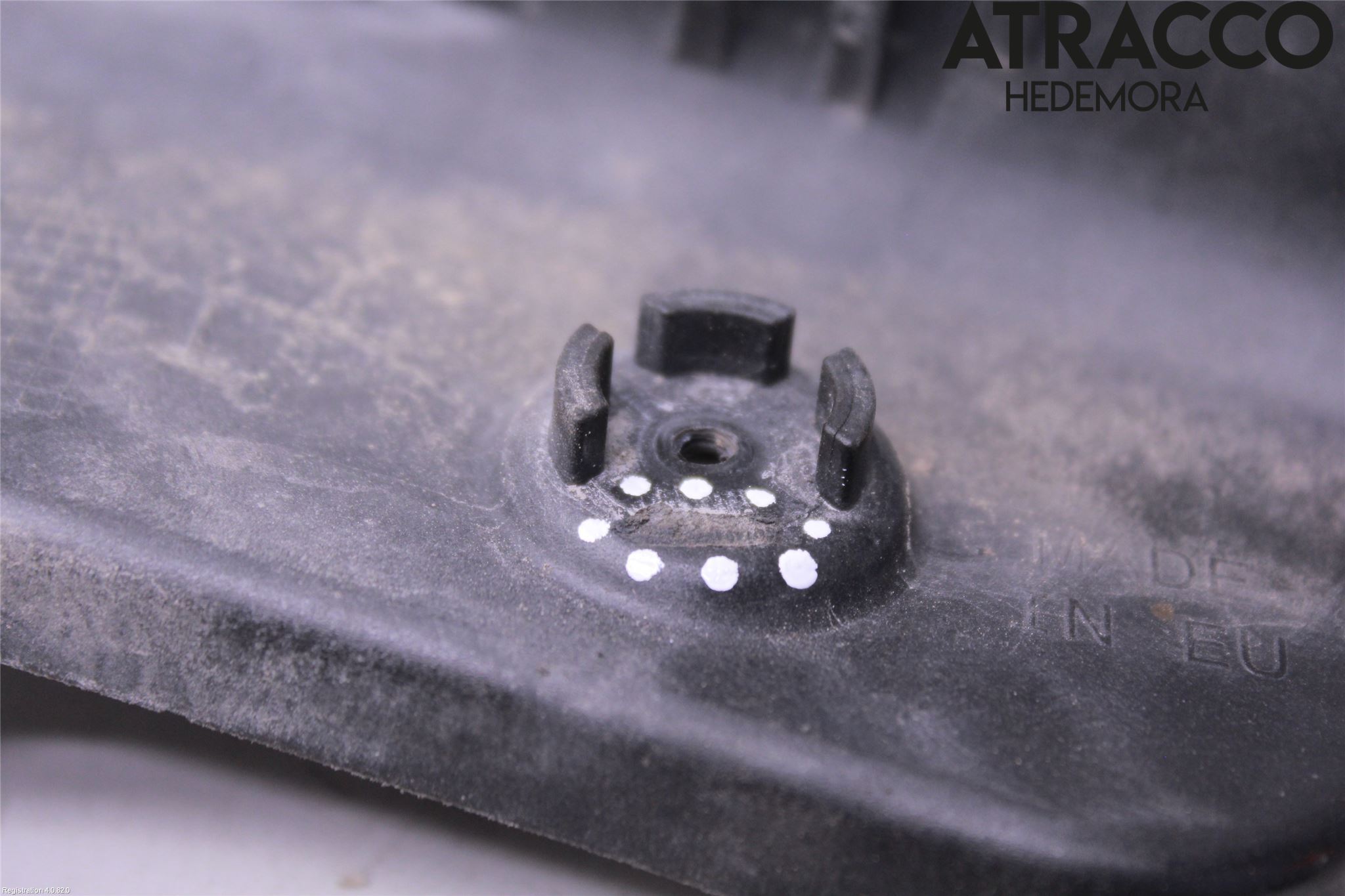 Ford KUGA 13-16 Frontlykt Holder-Feste