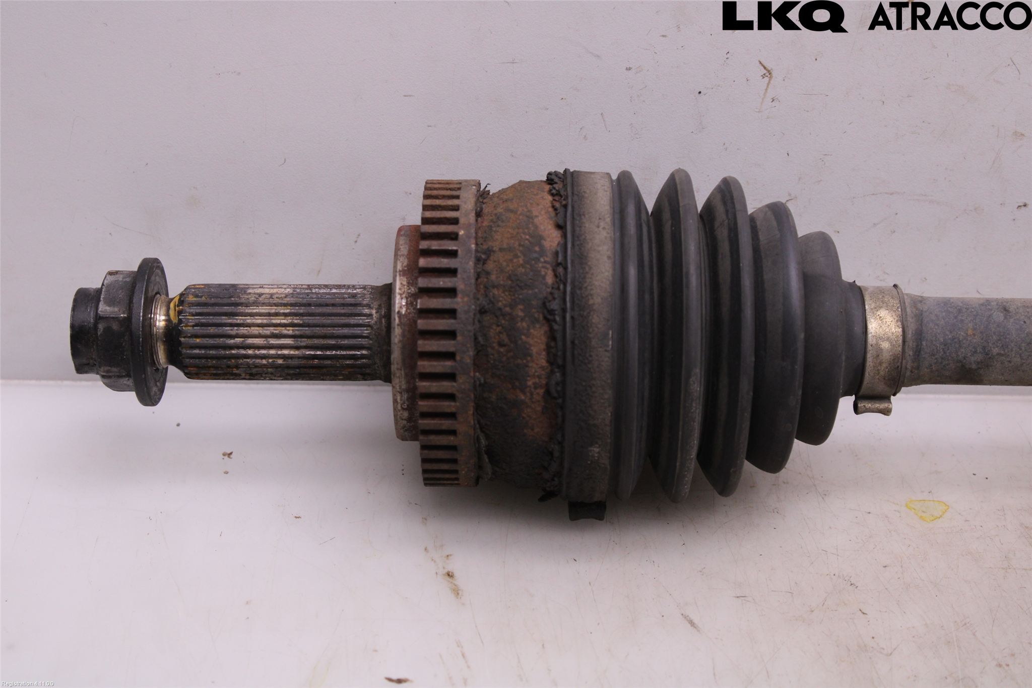 Hyundai i40 08-15 Drivaksel Foran Kompl Venstre
