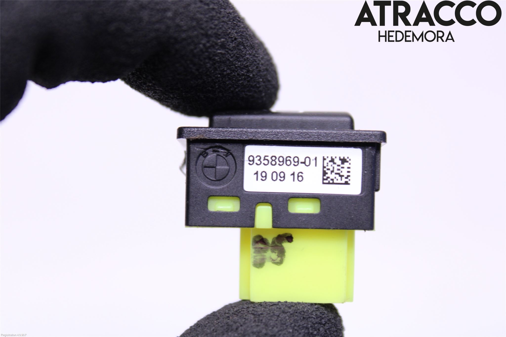 BMW 5 G30/G31/F90 17-23 Bryter Drivstoff Tankluke