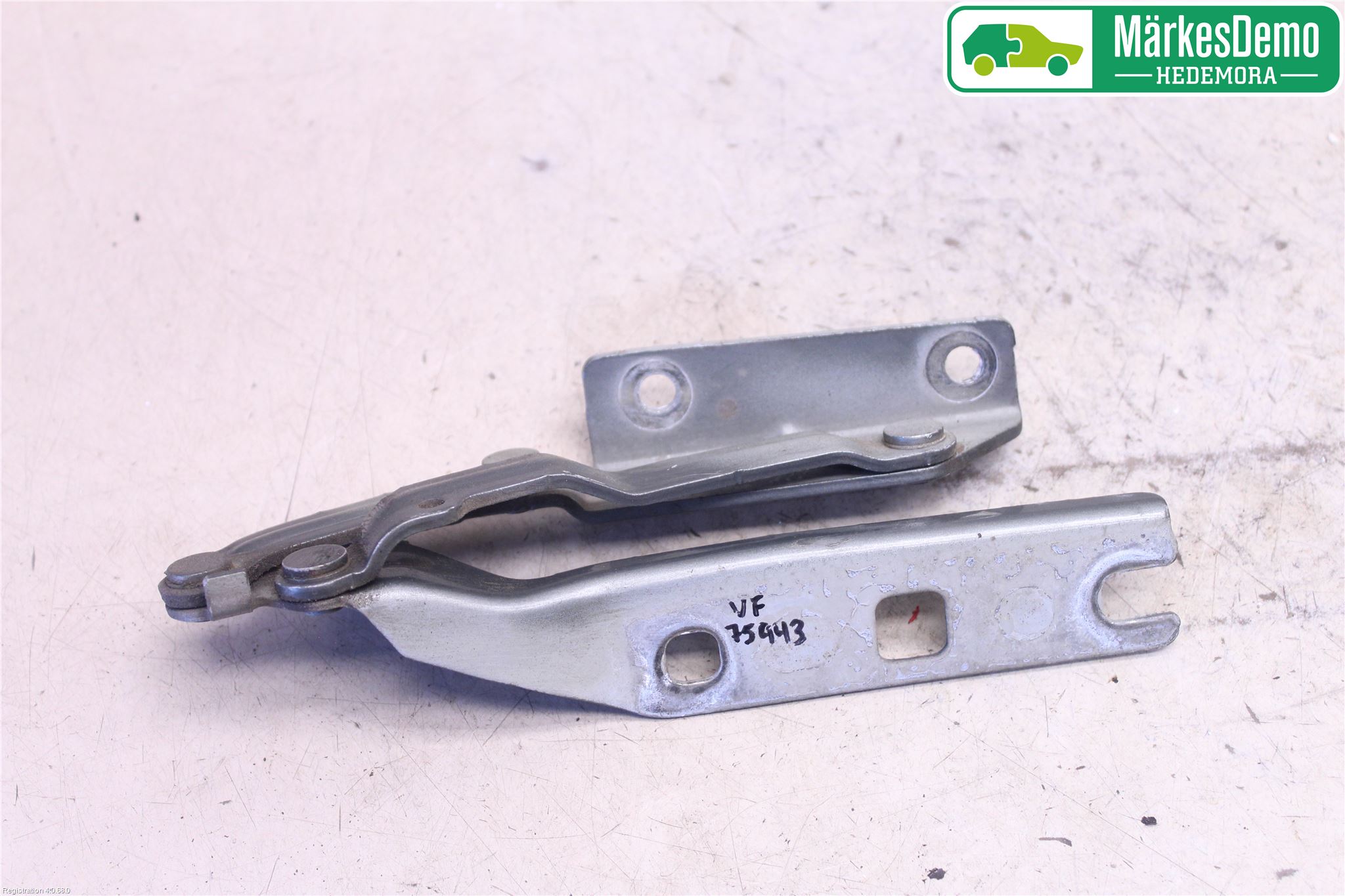 Volkswagen VW GOLF V 04-09 Panser Hengsel - Hengsler
