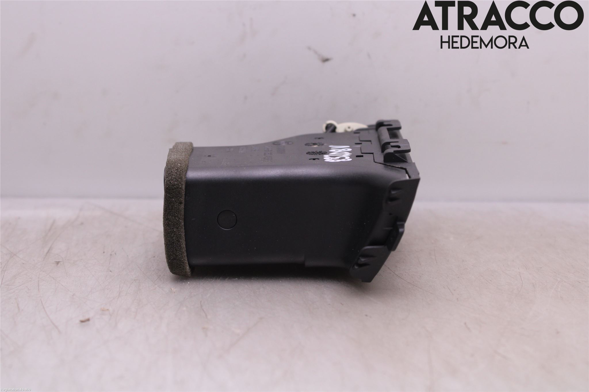 BMW 3 E90/91 SED/TOU 05-12 Dashbord Kanal - Dyse