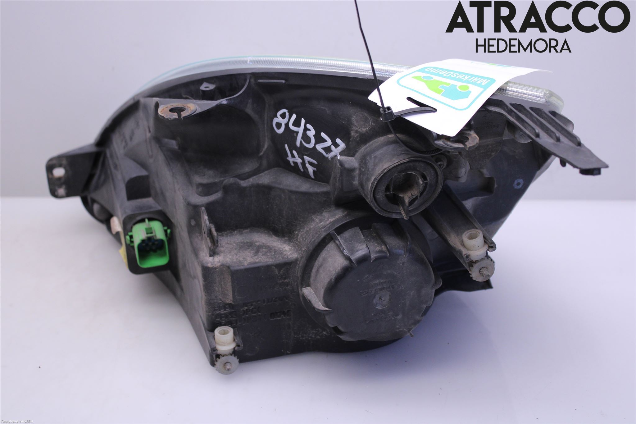 Ford FIESTA     02-05 Frontlykt Høyre