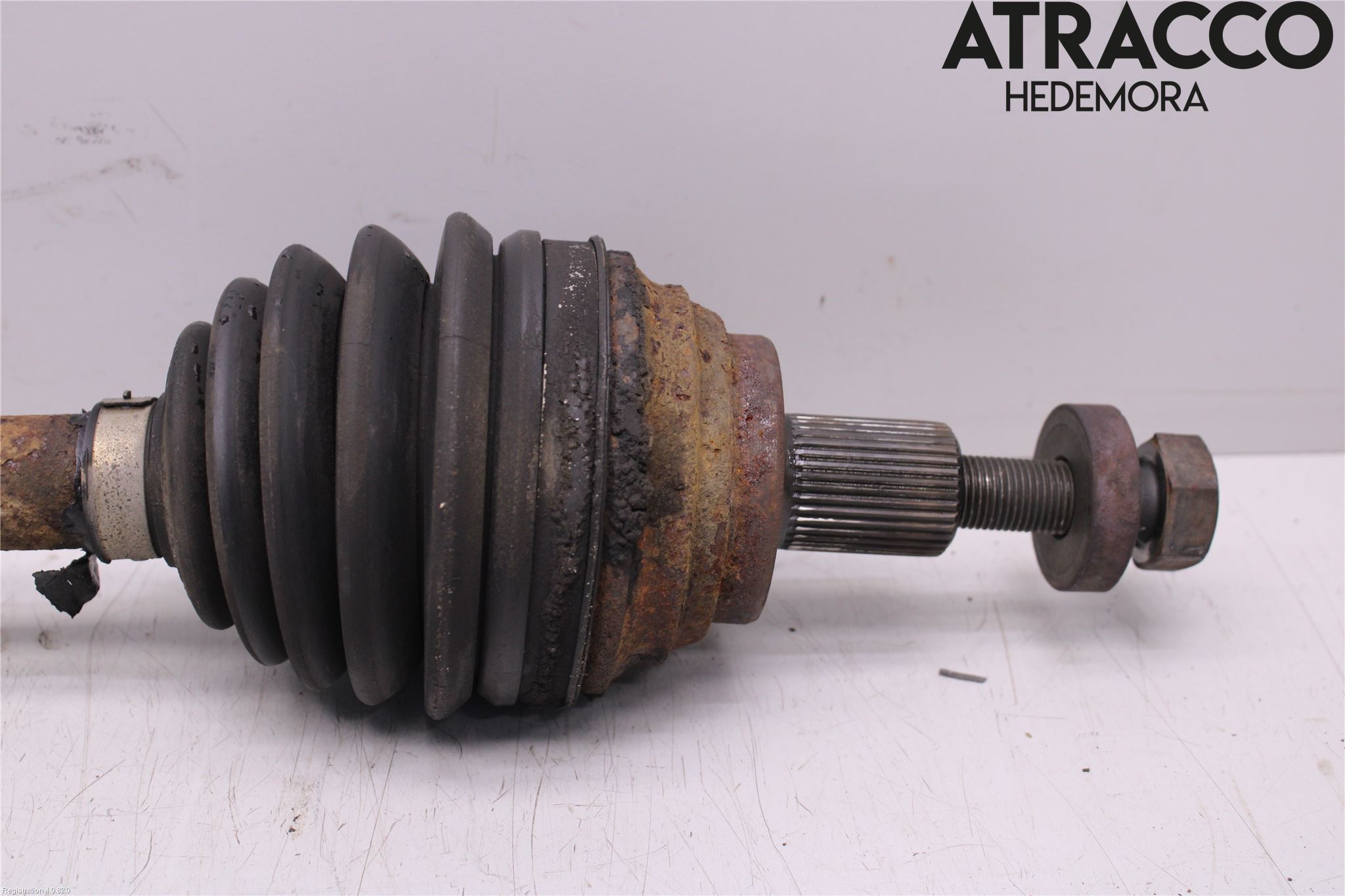 Volkswagen VW GOLF PLUS/CROSS GOLF 04-14 Drivaksel Foran Kompl Venstre