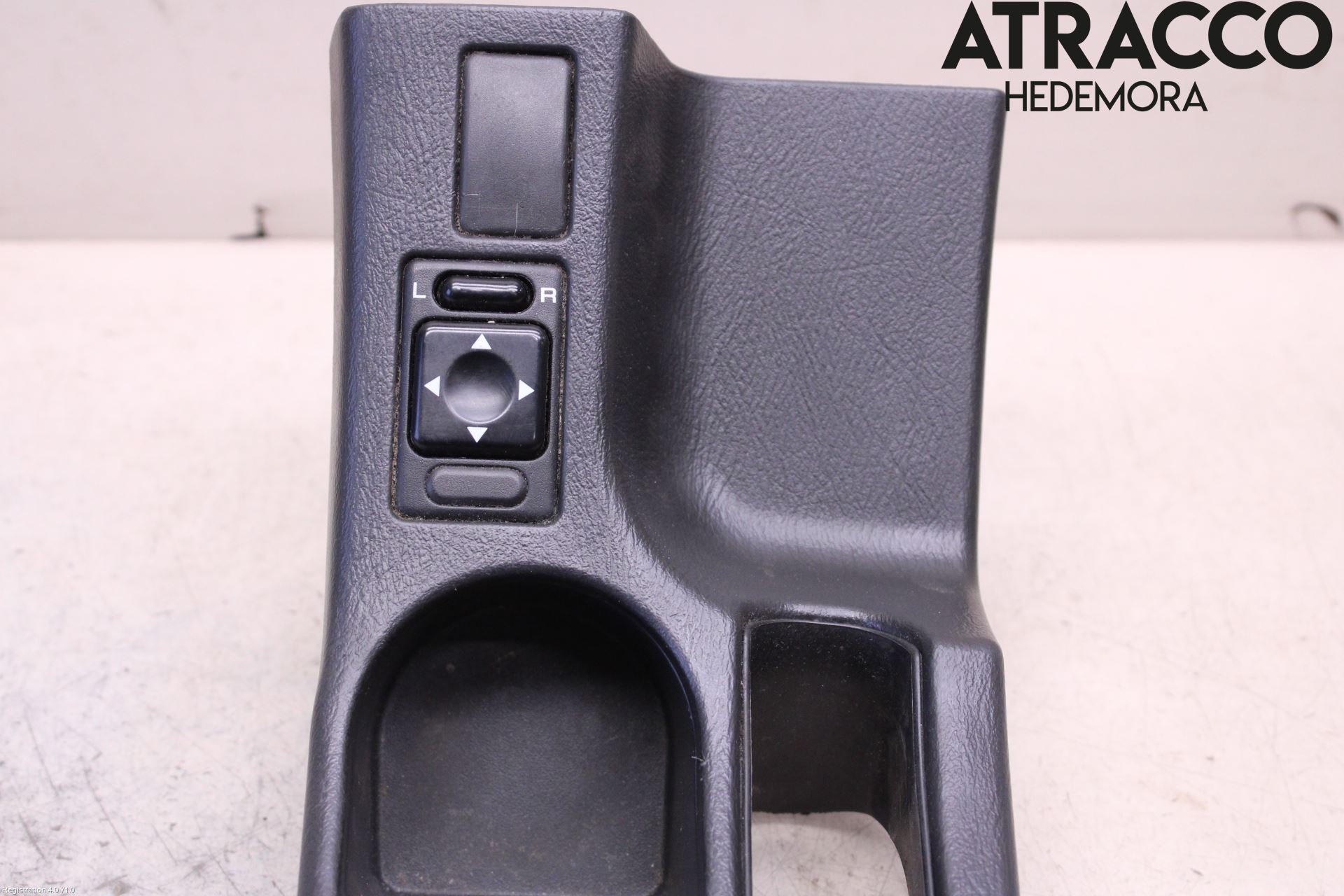 Subaru IMPREZA II  03-05 Innr Konsoll-Lomme